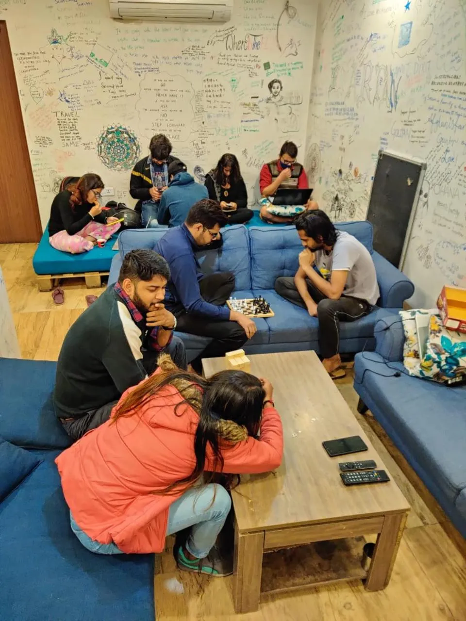 Communal lounge/ TV room in Joey's Hostel Delhi - 20 mins from Railway Station