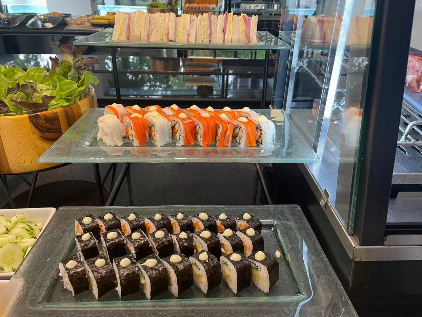 Food and drinks in DUM Hotel - Si Phum