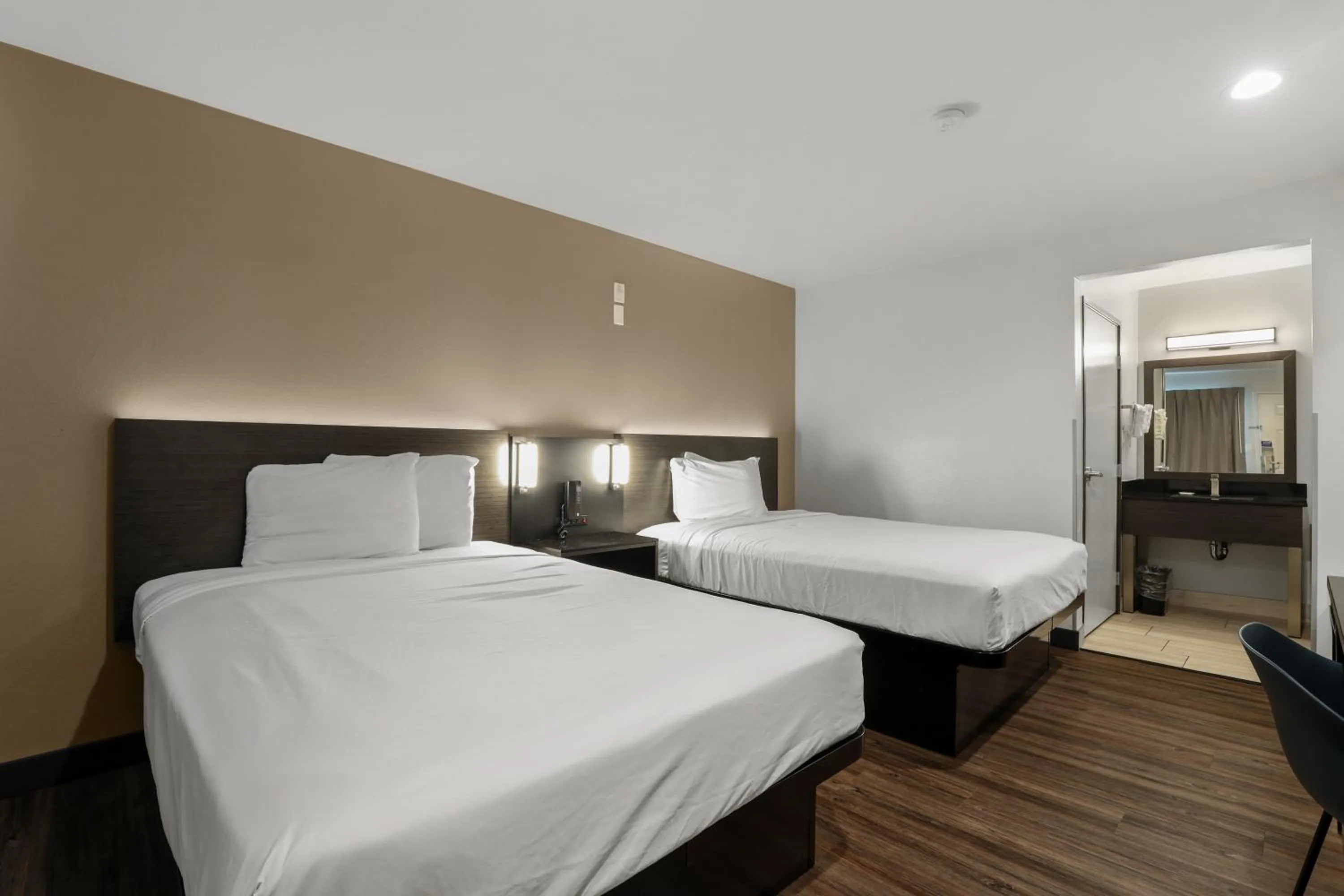 Bed in Motel 6-Escondido, CA