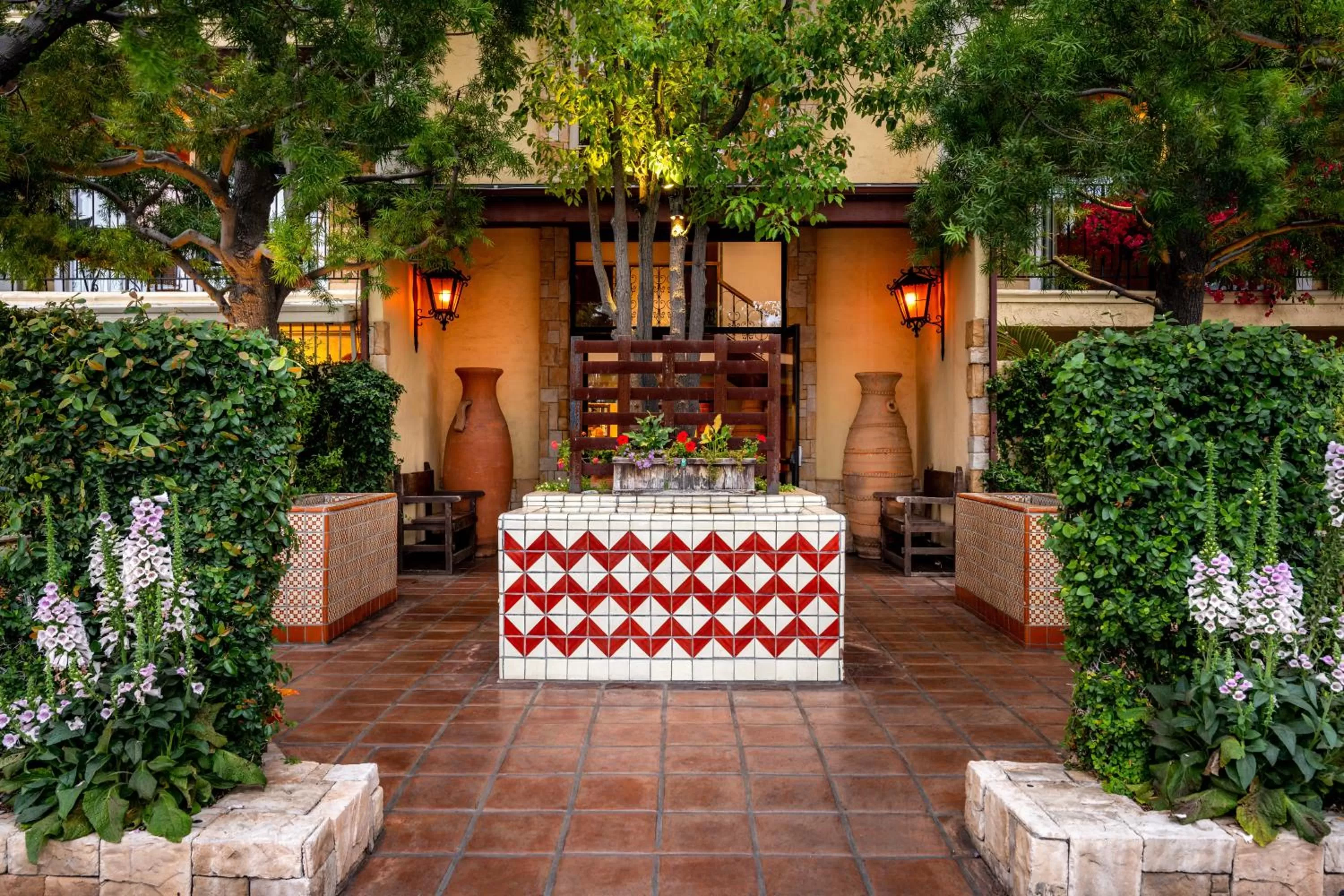 Facade/entrance in Hotel Pepper Tree Boutique Kitchen Studios - Anaheim