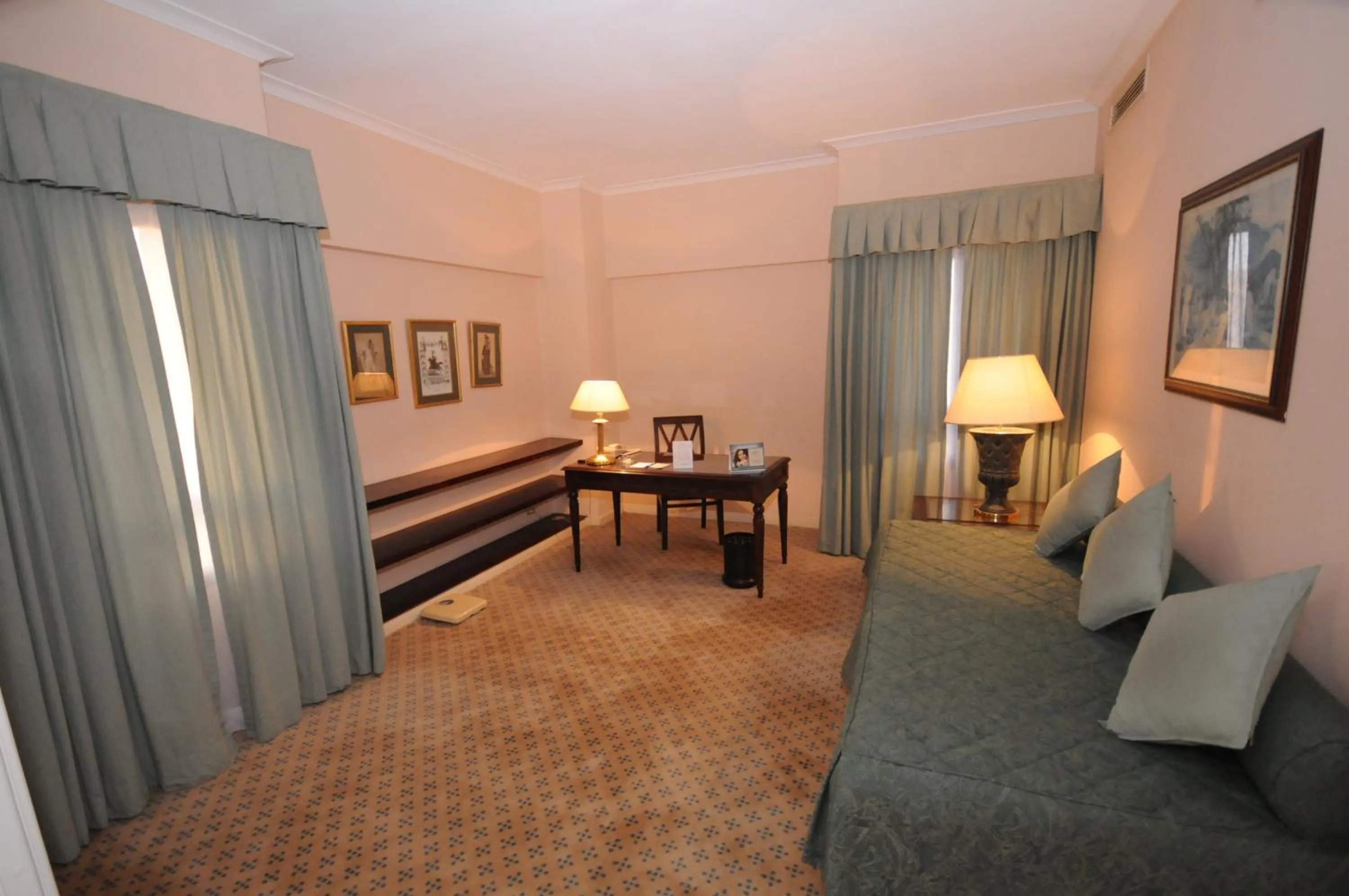 Bed in Cairo World Trade Center Hotel & Residences