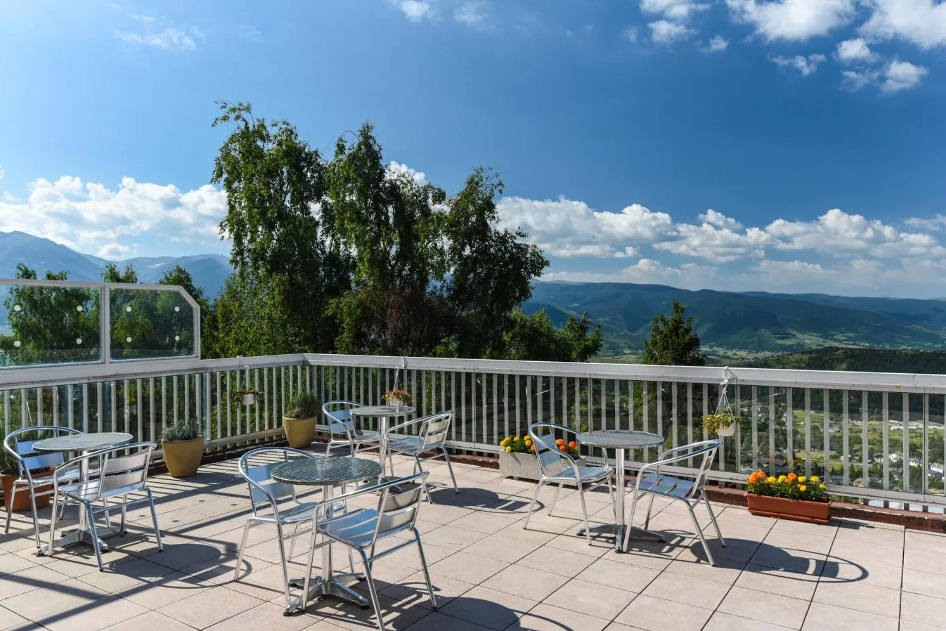 Solarium in Hotel des Pyrénées