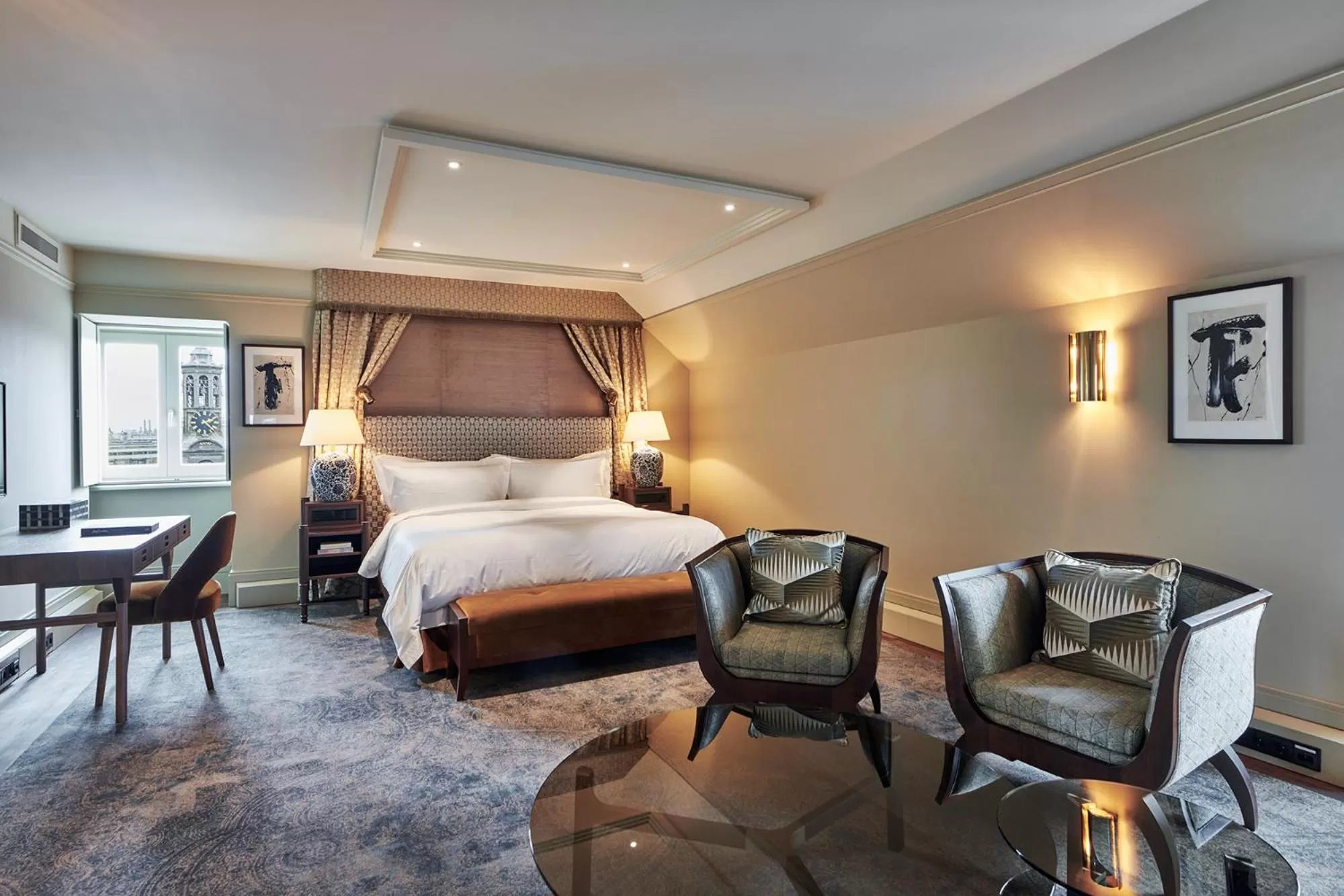 Bed in De L’Europe Amsterdam – The Leading Hotels of the World