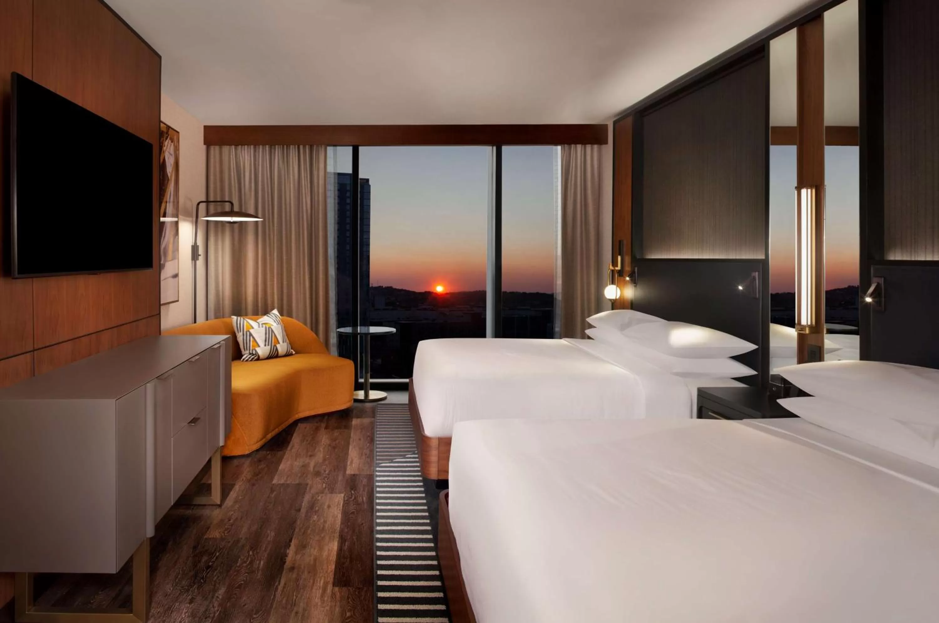 Photo of the whole room, Bed in Grand Hyatt Nashville