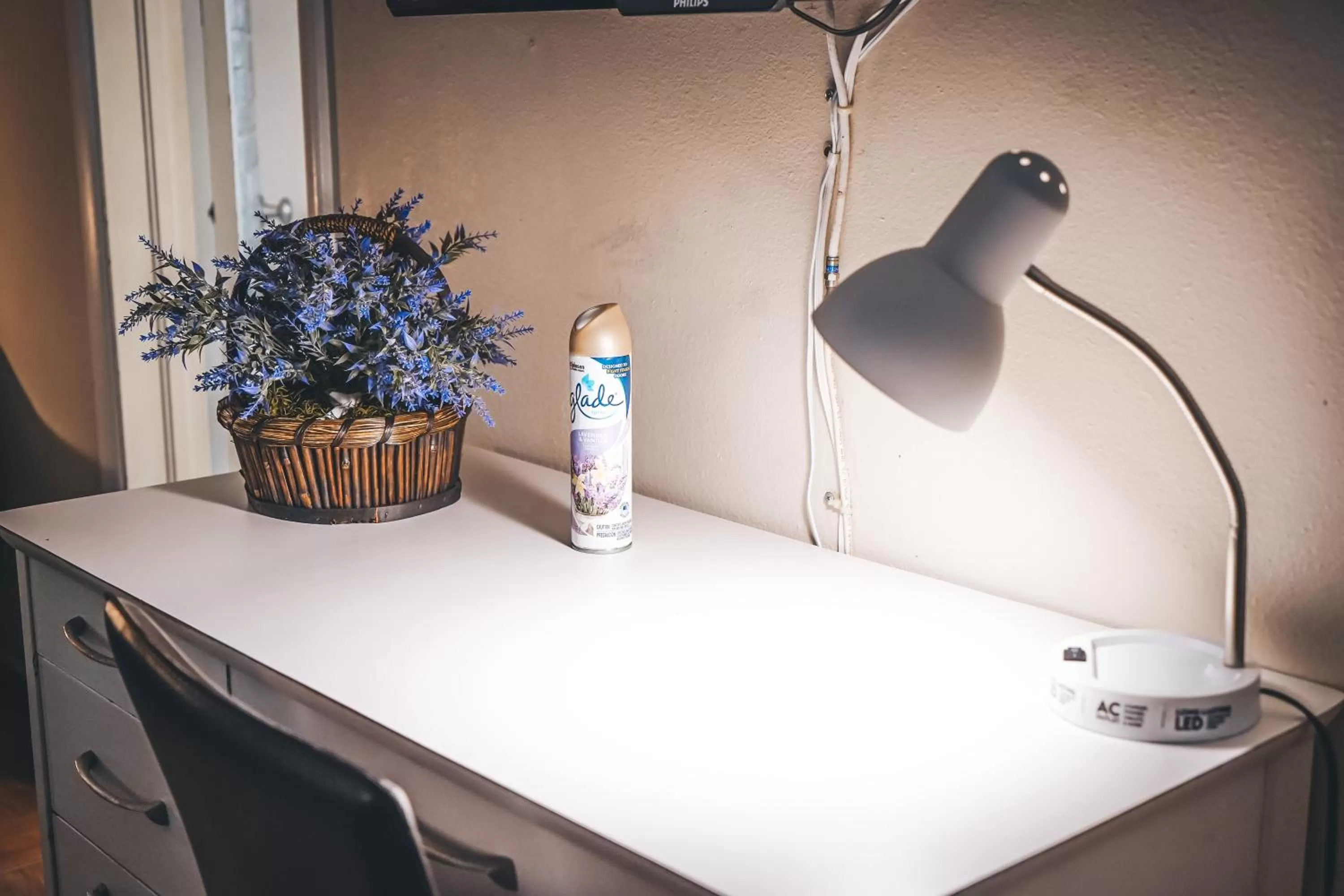 Living room in Hollywood Light Haven Lodge