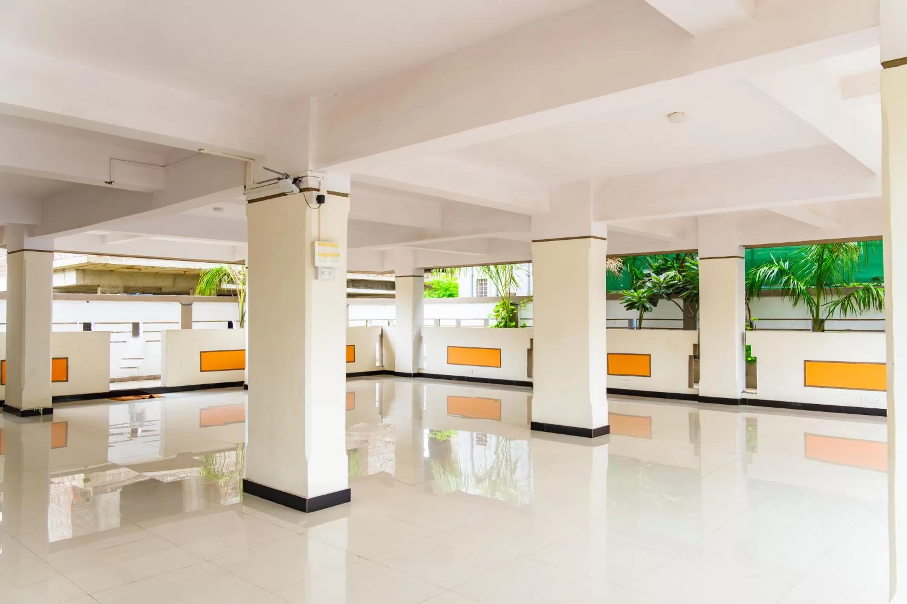 Lobby or reception in Itsy By Treebo - Opal Suites