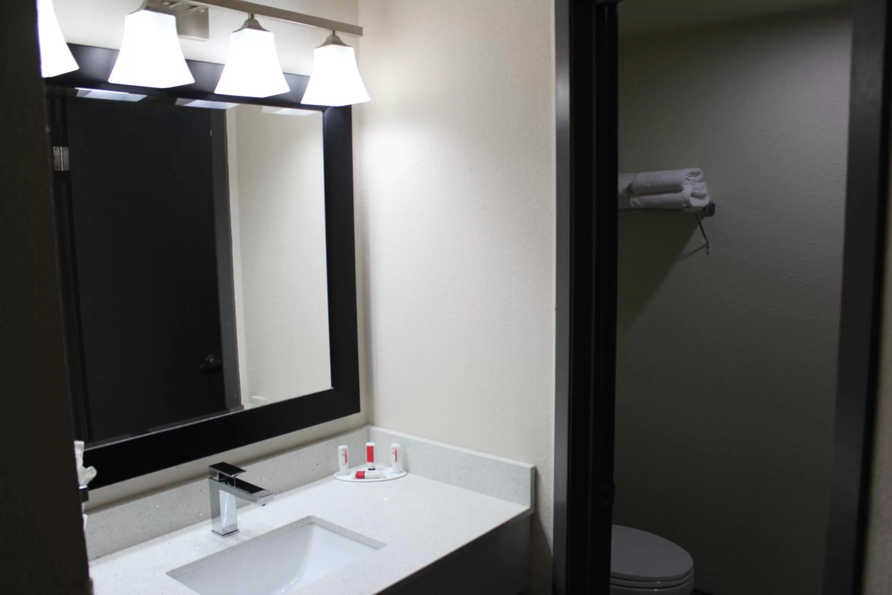 Bathroom in Days Inn by Wyndham Ritzville