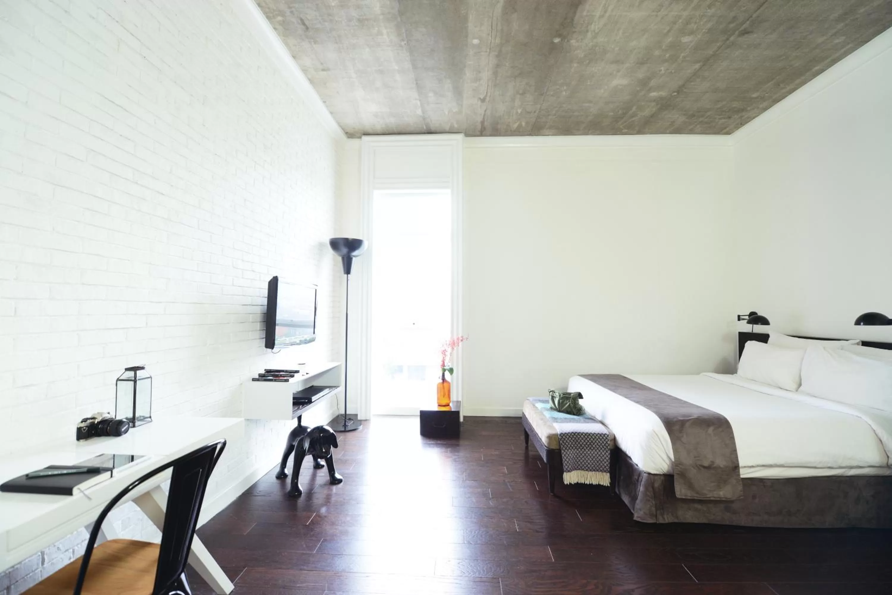 Bedroom, Bed in Morrissey Hotel