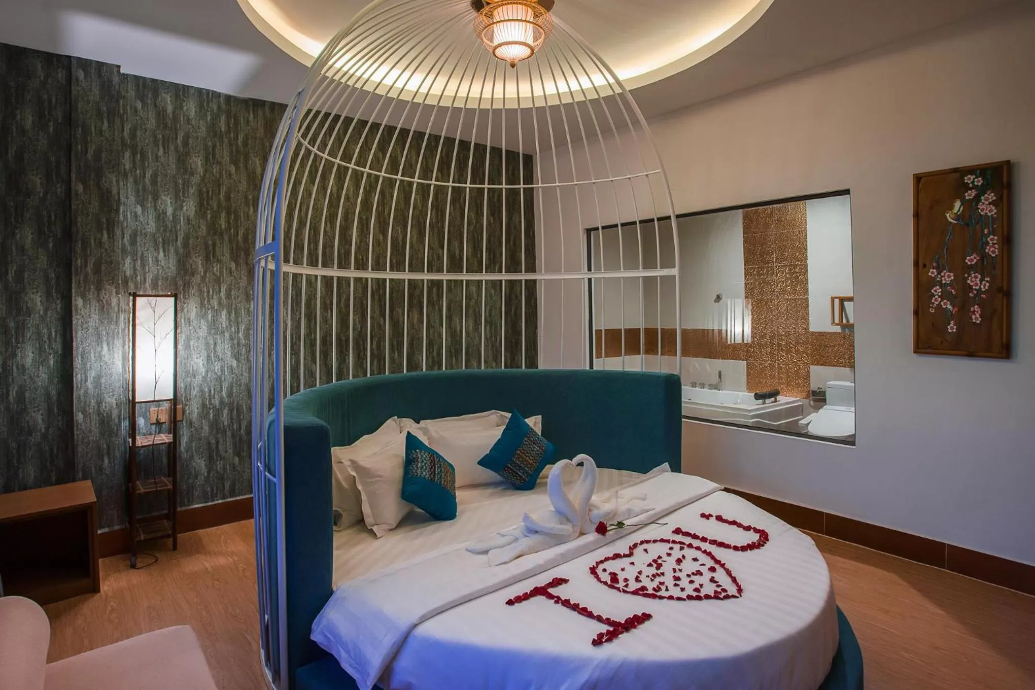 Photo of the whole room, Bed in Orussey One Boutique