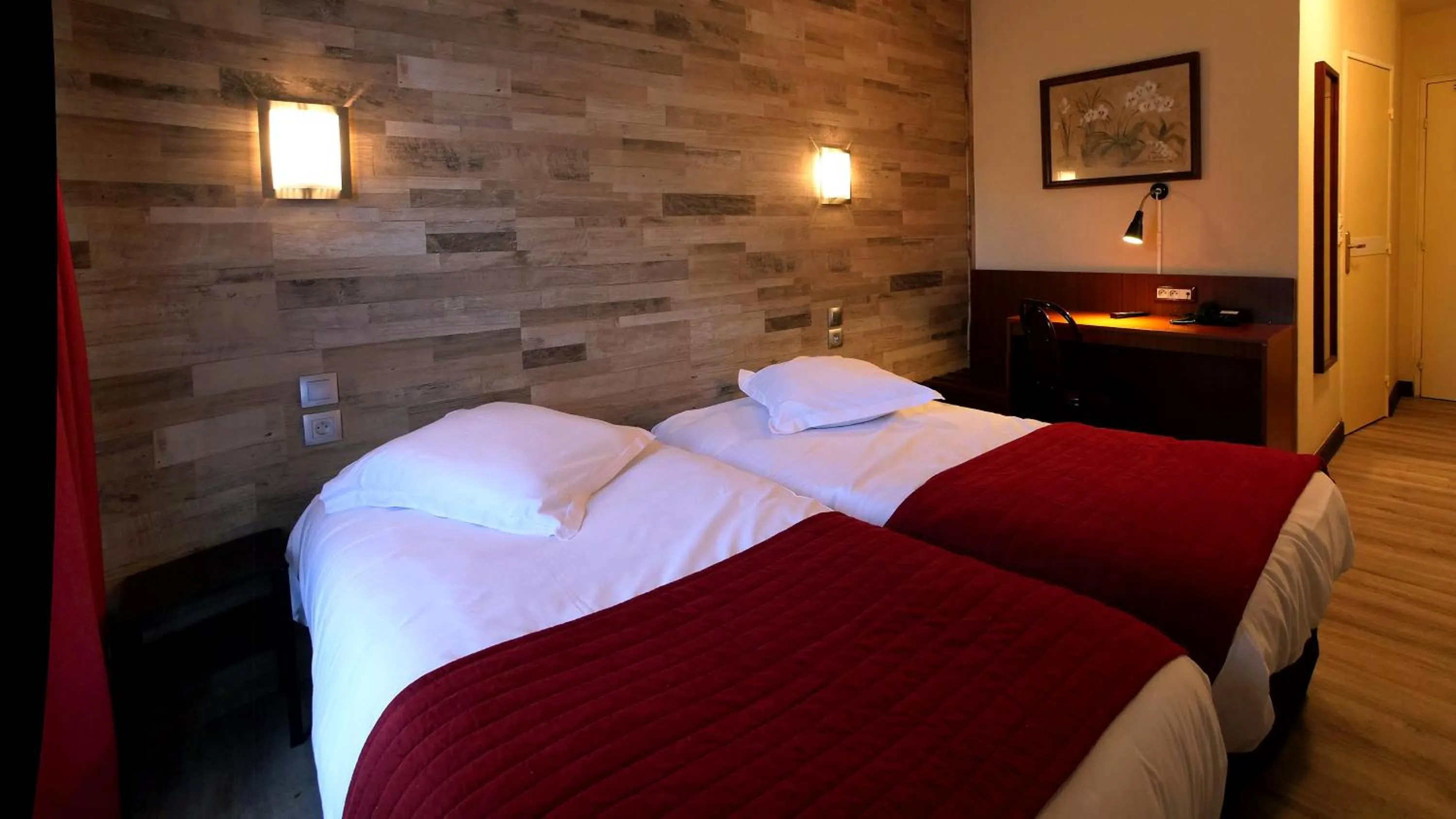 Bed in Le Vert Galant Villepinte Gare Vert Galant Parc des Expositions