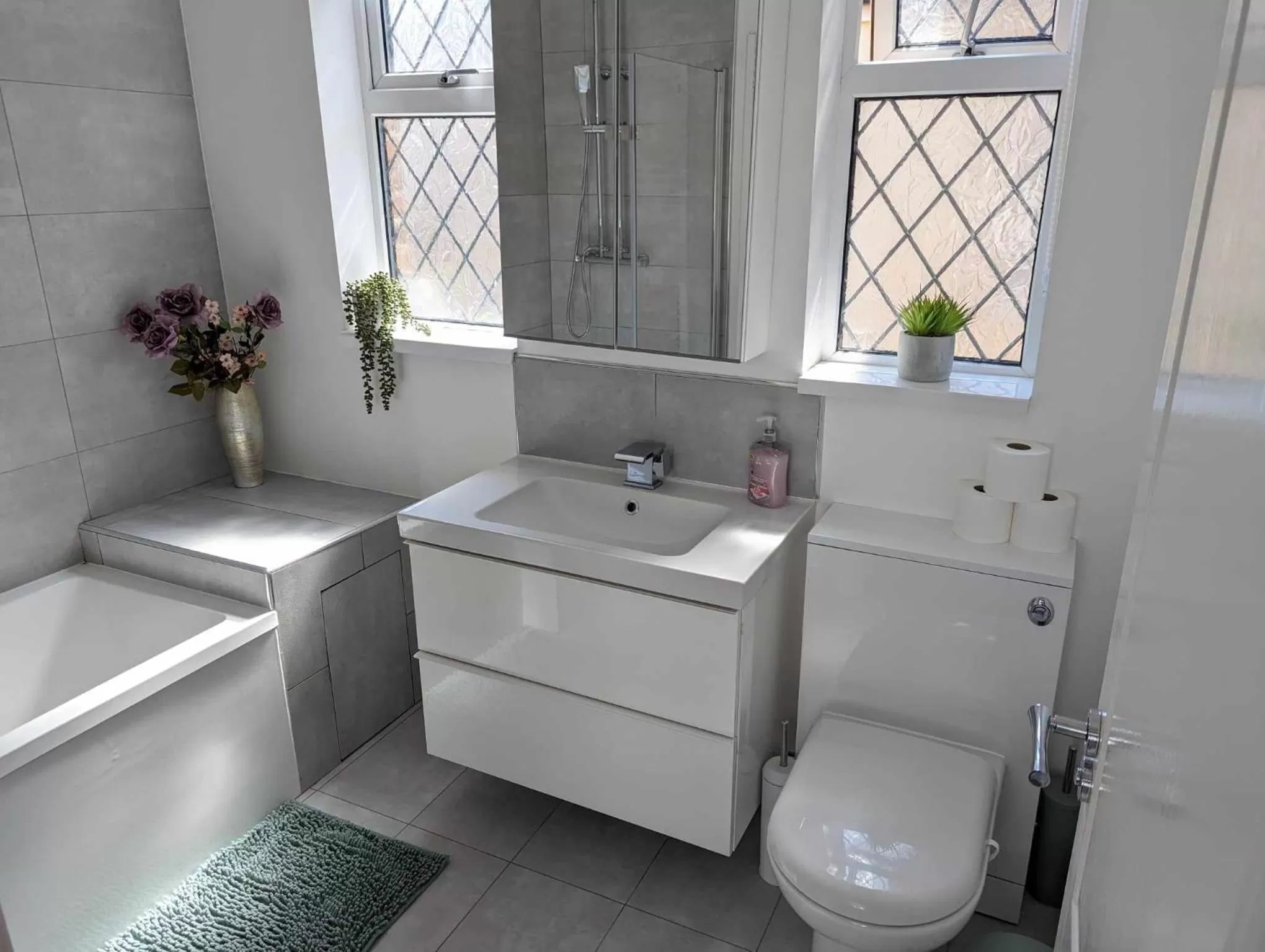 Bathroom in Cosy Bee