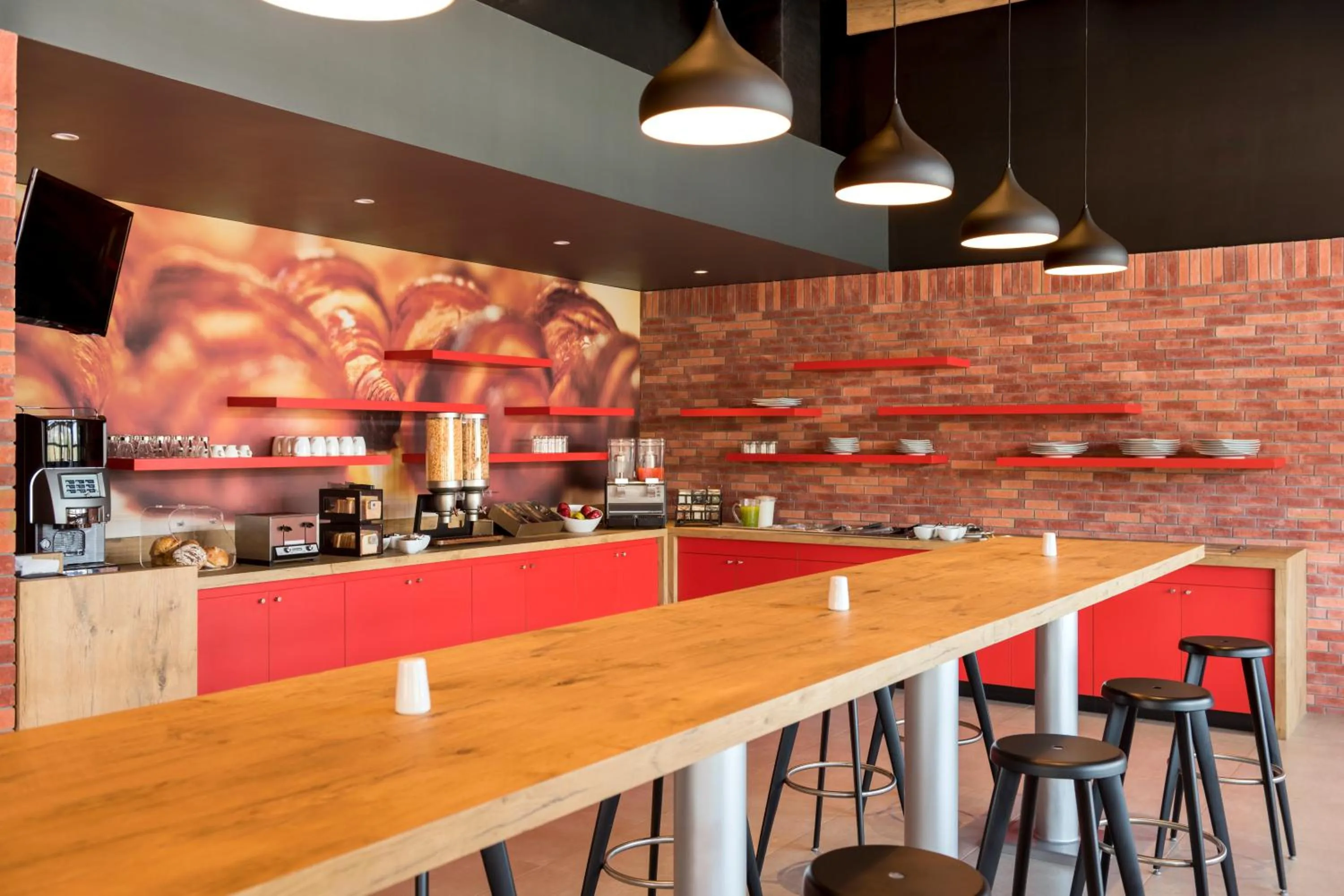 Buffet breakfast in Ibis Irapuato