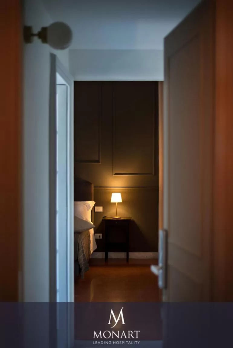Bed in MONART HOSPITALITY Cavour