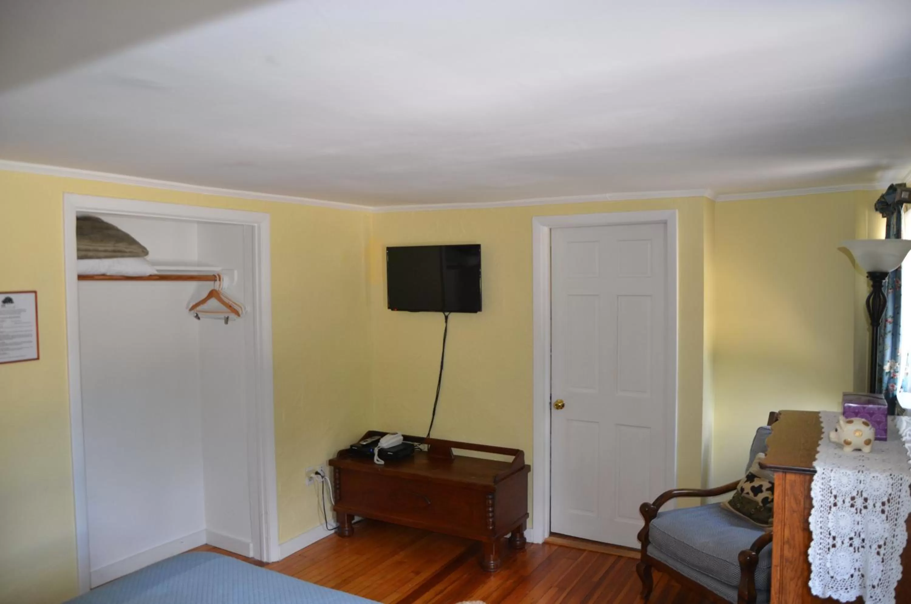 Decorative detail, TV/Entertainment Center in Cornwall Inn