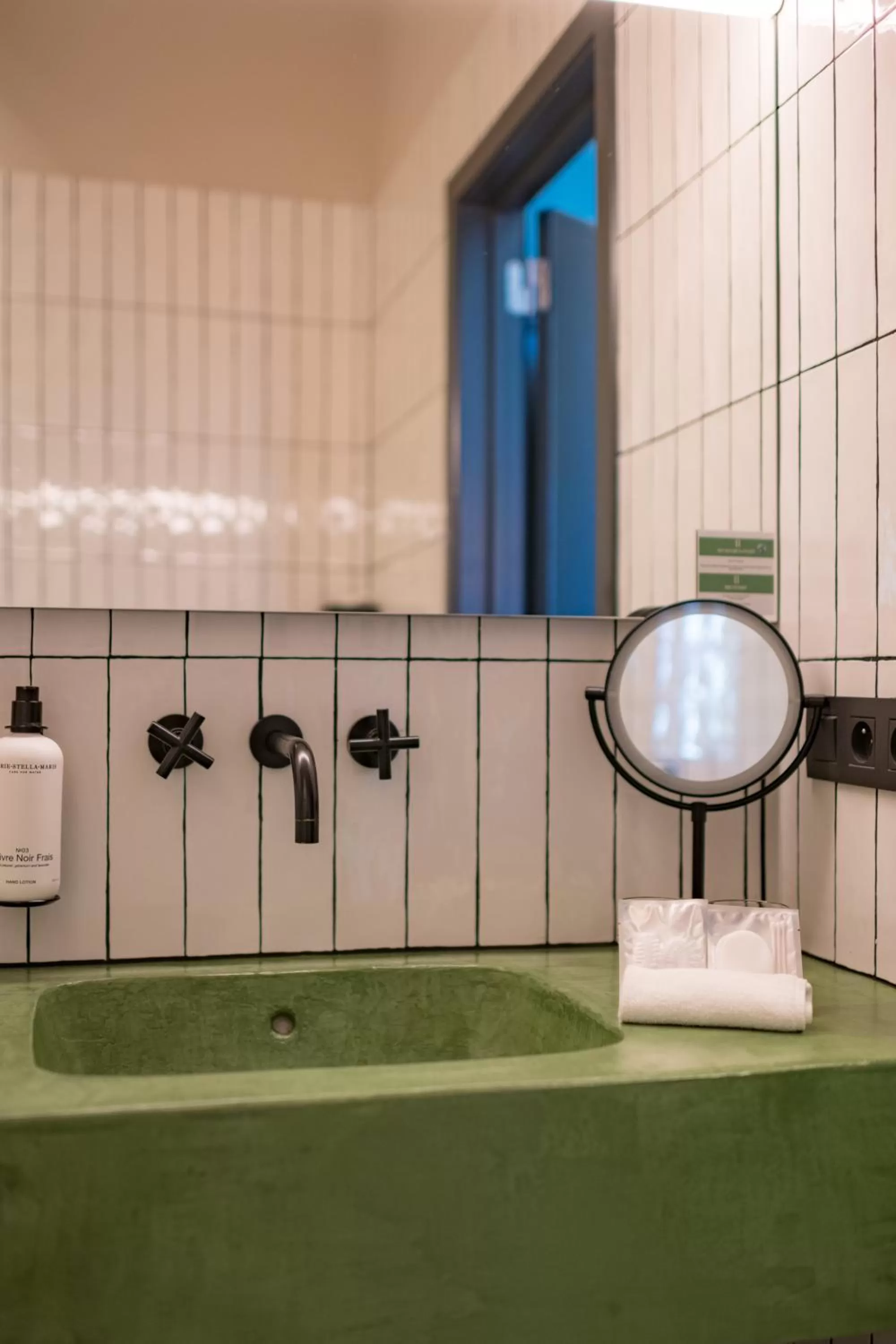 Bathroom in U Eat & Sleep Antwerp