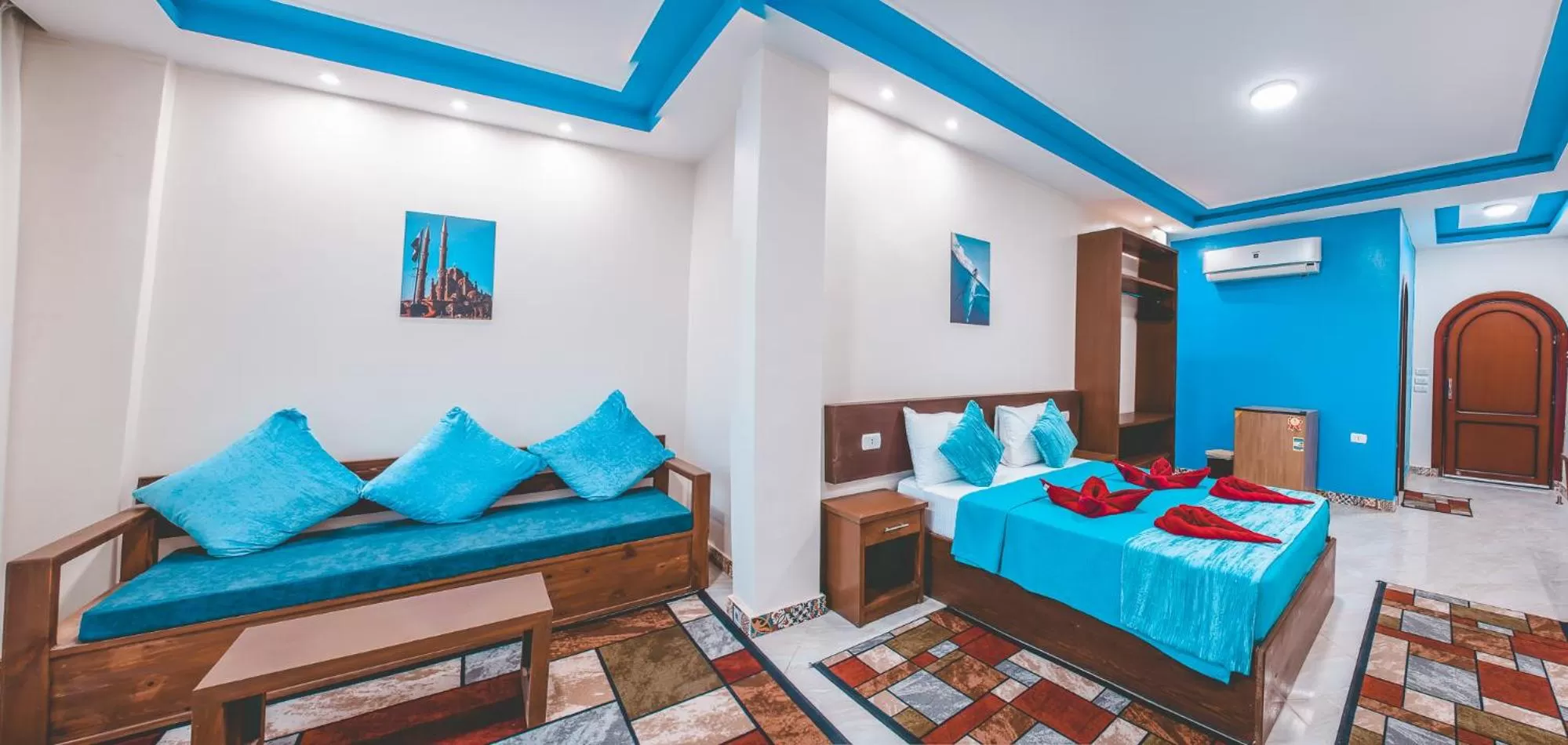 Photo of the whole room, Bed in Seaview Panorama Boatel