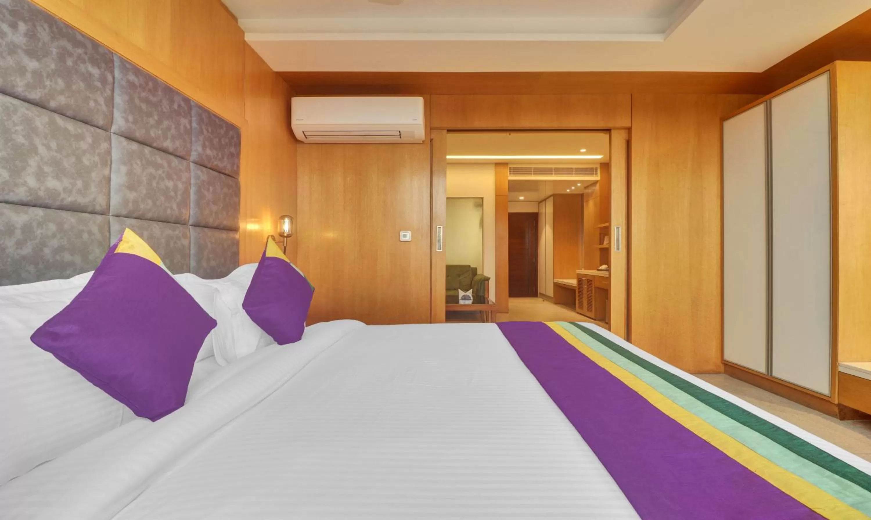 Bedroom, Bed in Treebo Tryst Tamarind