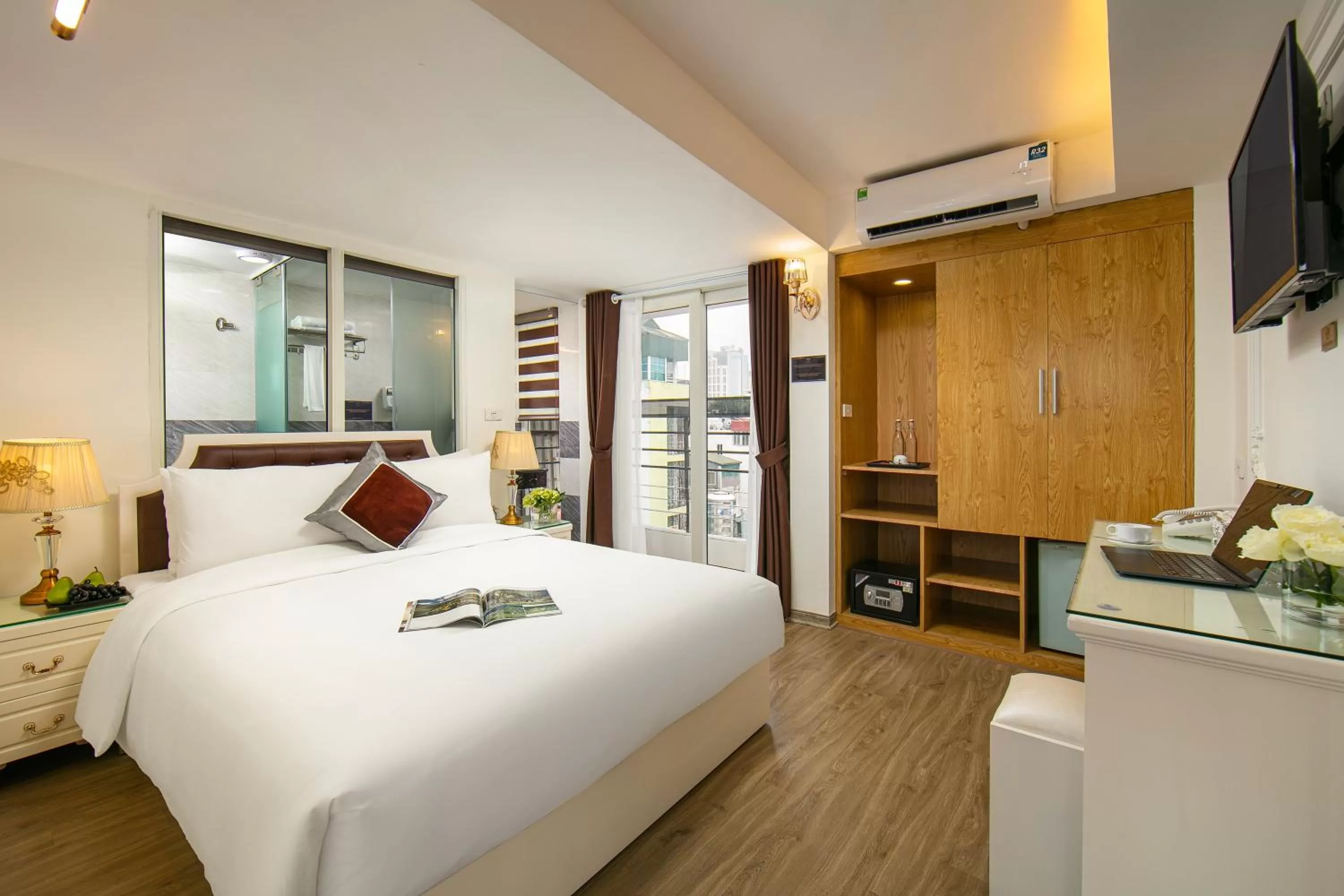 Bed in Tunger Grand Hotel