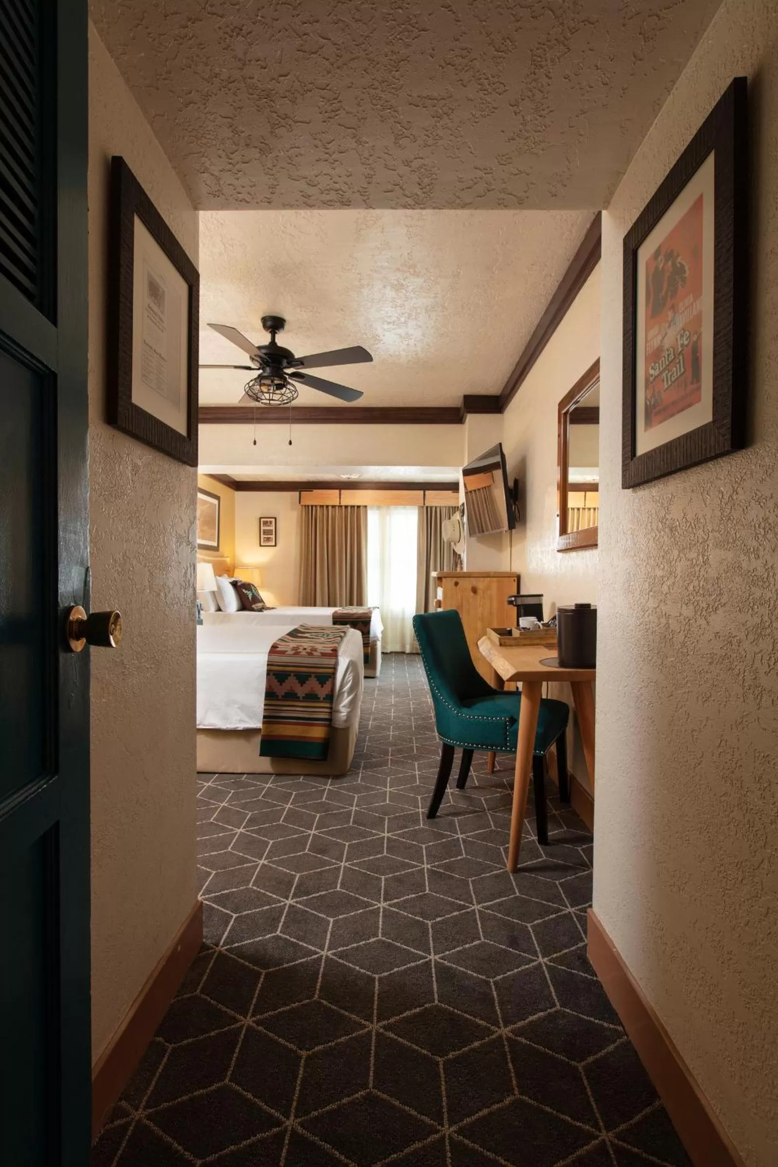 Seating area, Bed in Hotel El Rancho