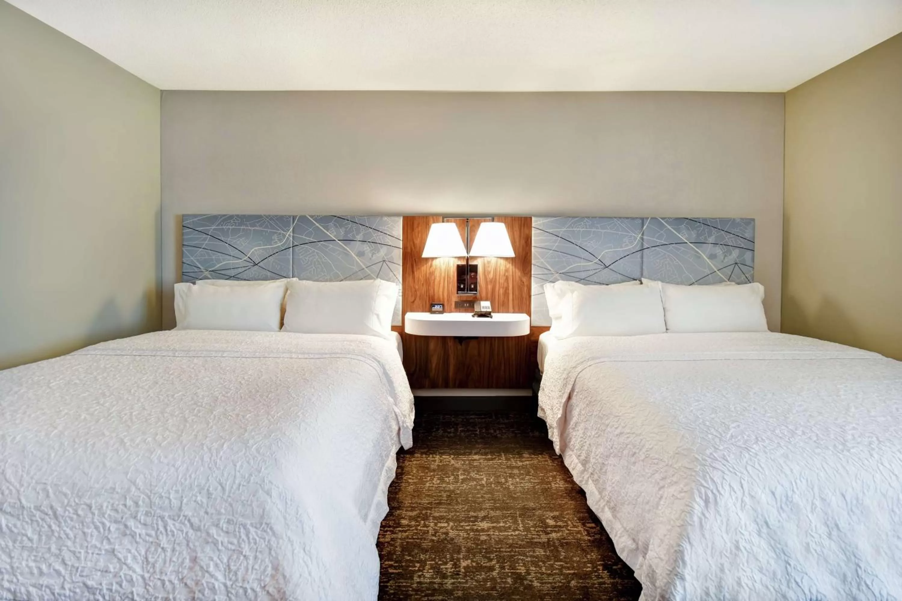 Bed in Hampton Inn Atlanta-Mall Of Georgia