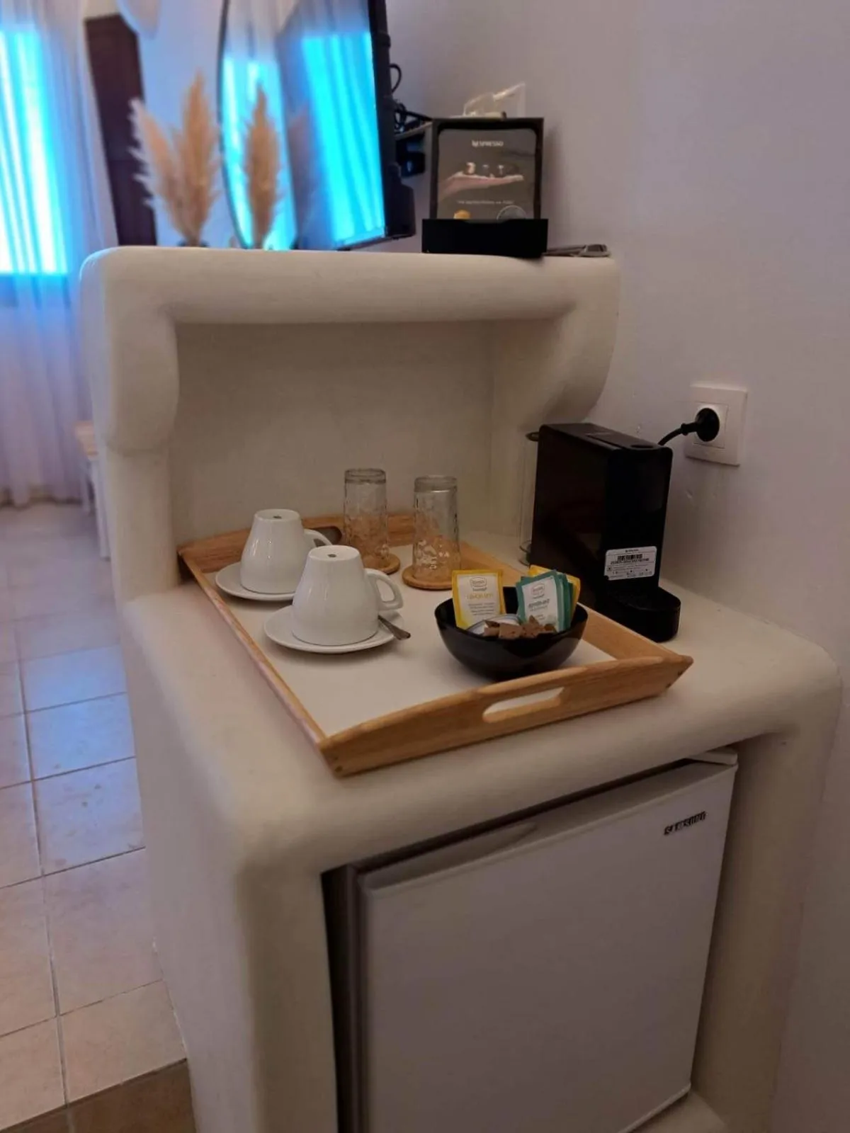 Coffee/tea facilities in Amerisa Suites & Villa