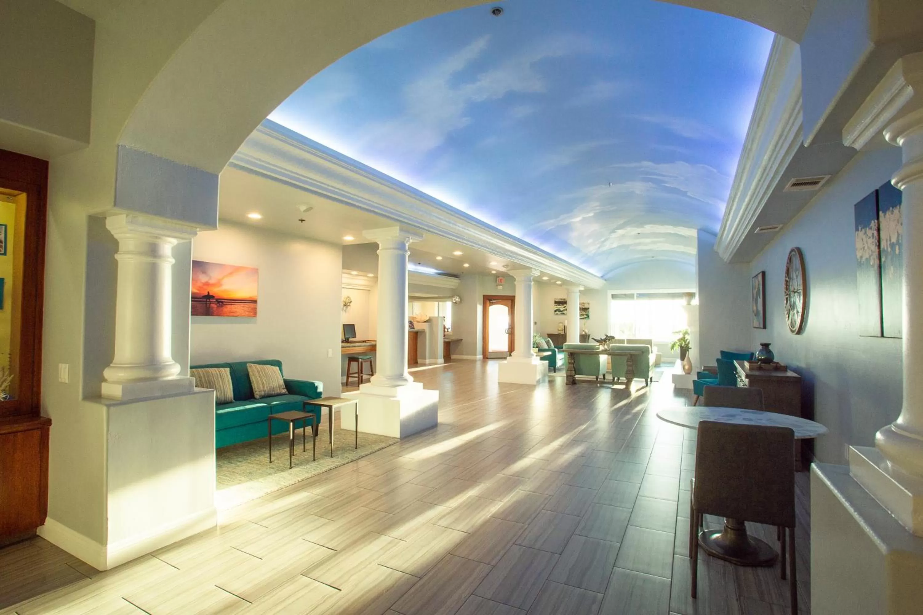 Lobby or reception in Tamarack Beach Hotel