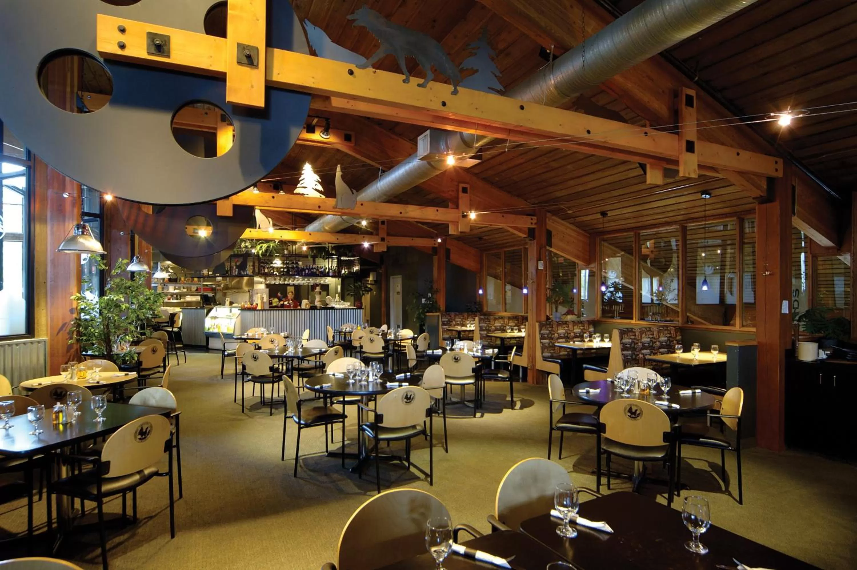 Restaurant/places to eat in Lake Louise Inn
