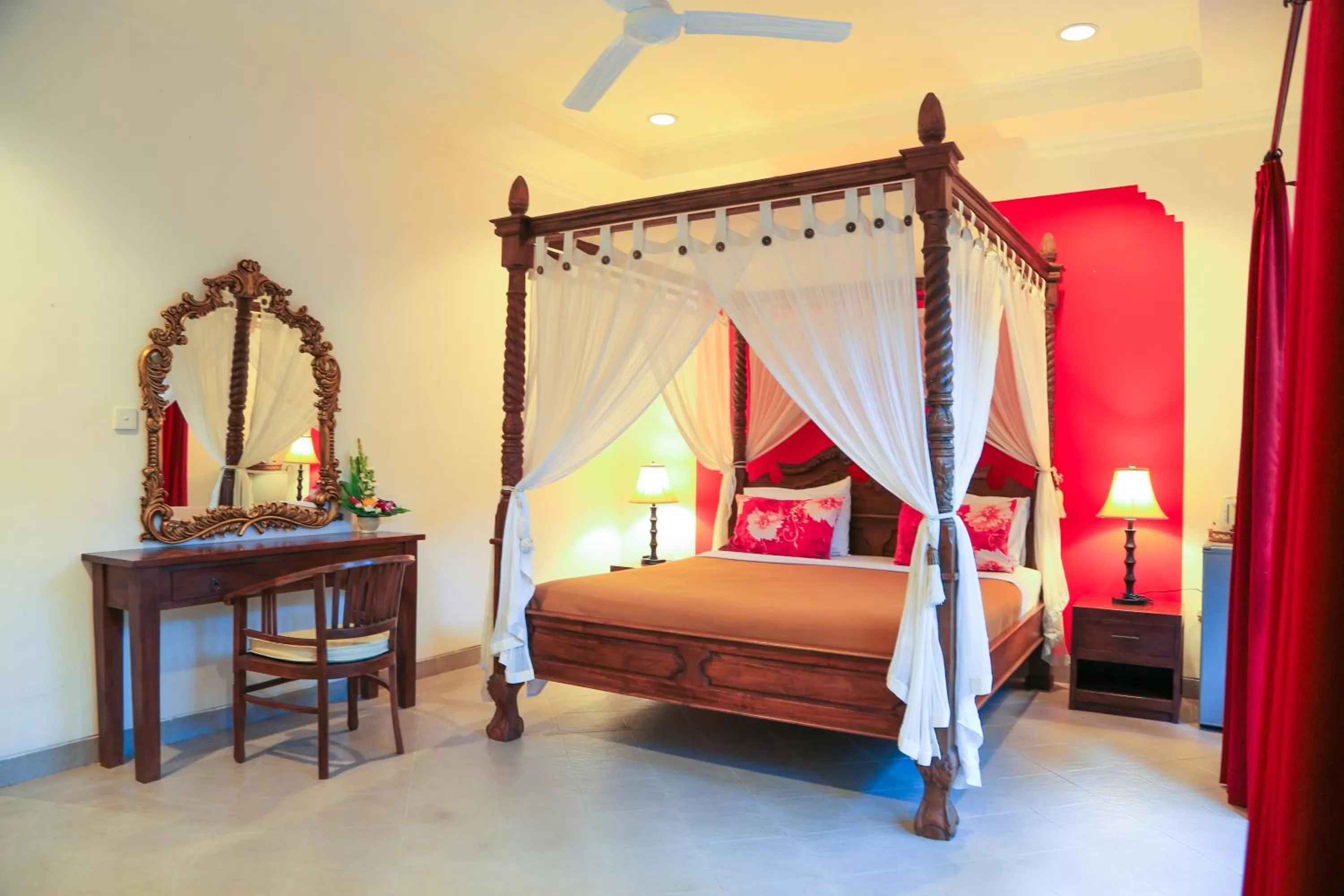 Bed in Aquarius Beach Hotel