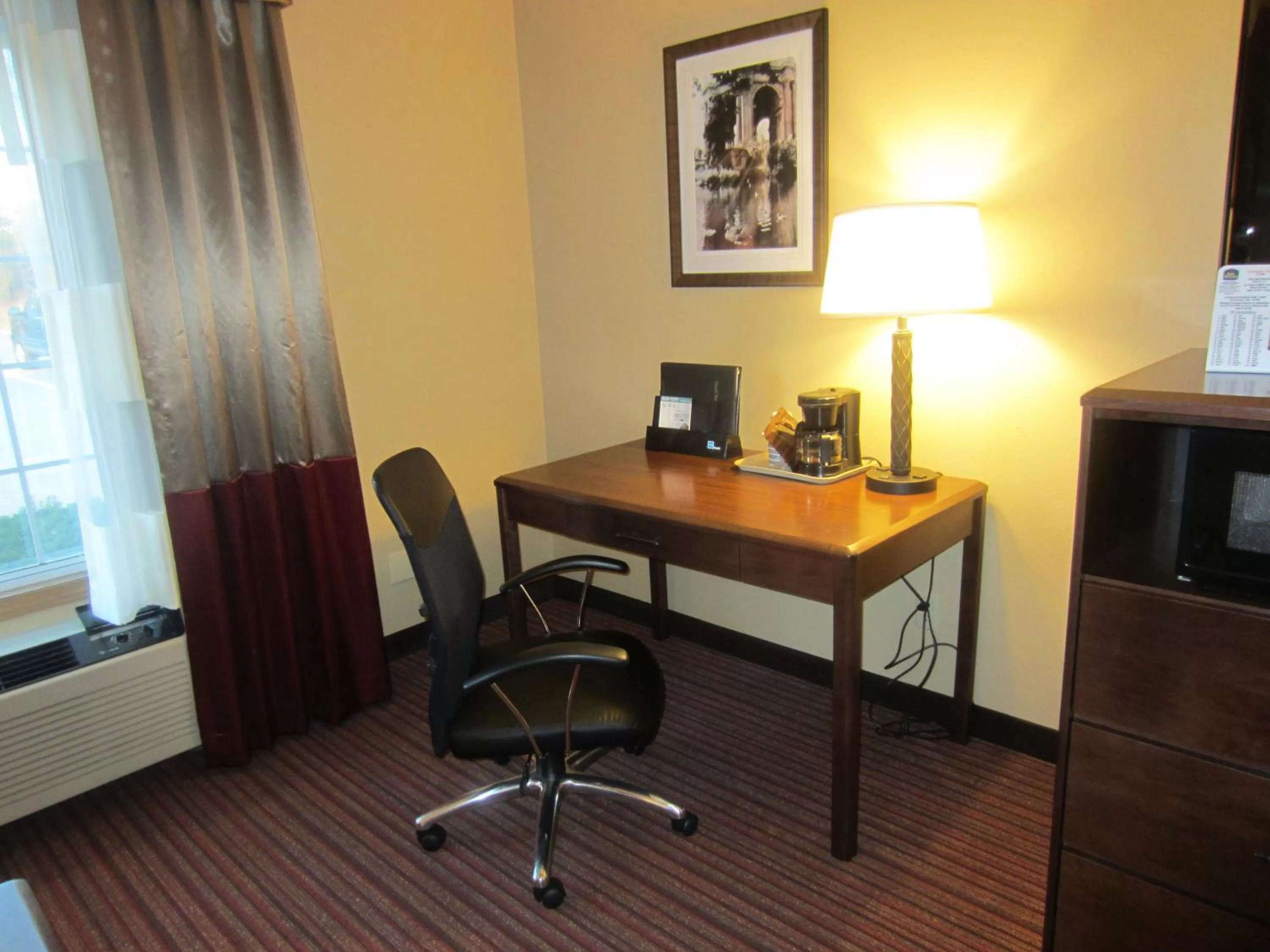 Decorative detail in Baymont by Wyndham Mequon Milwaukee Area