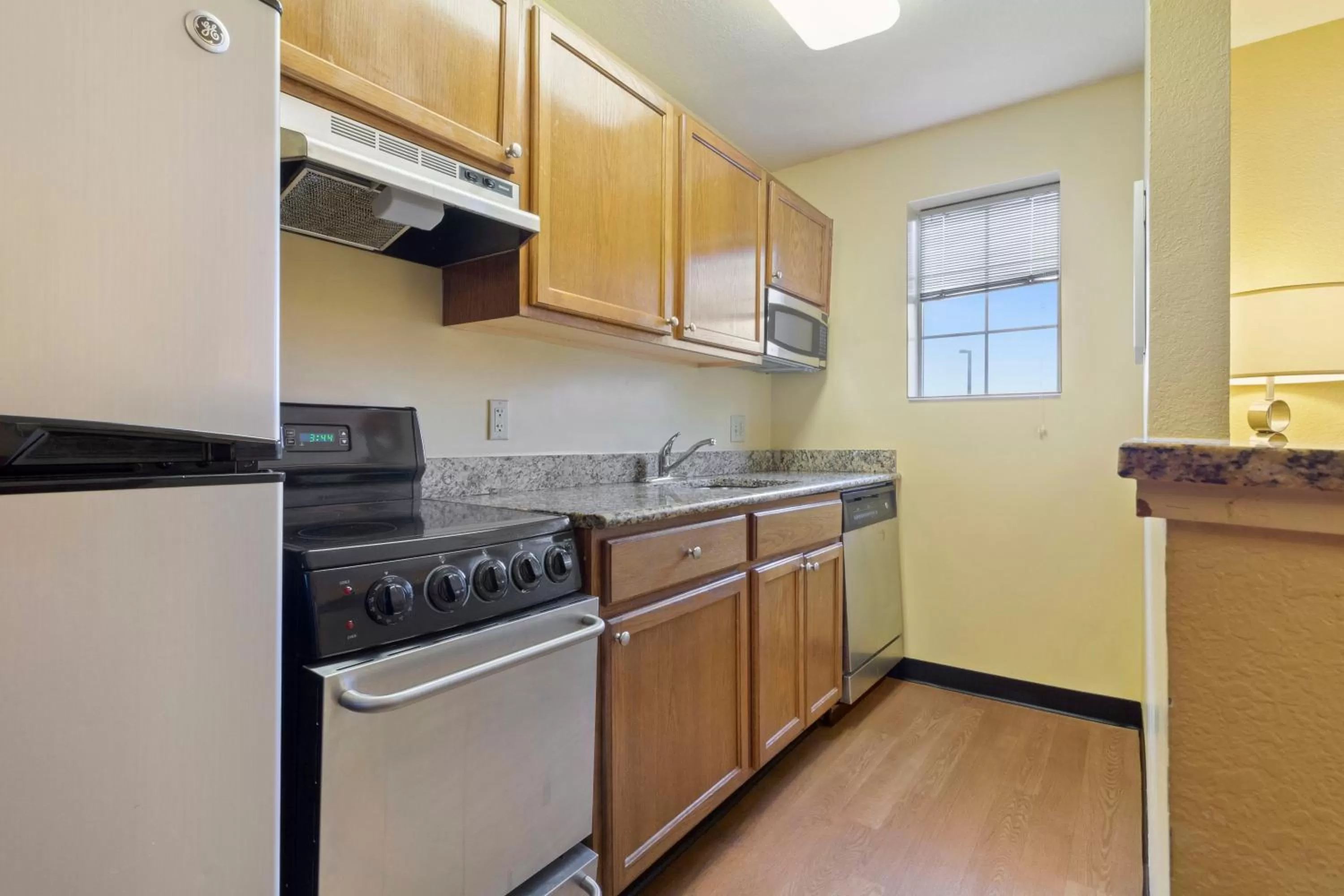 Kitchen or kitchenette in Extended Stay America Suites - Norfolk - Virginia Beach