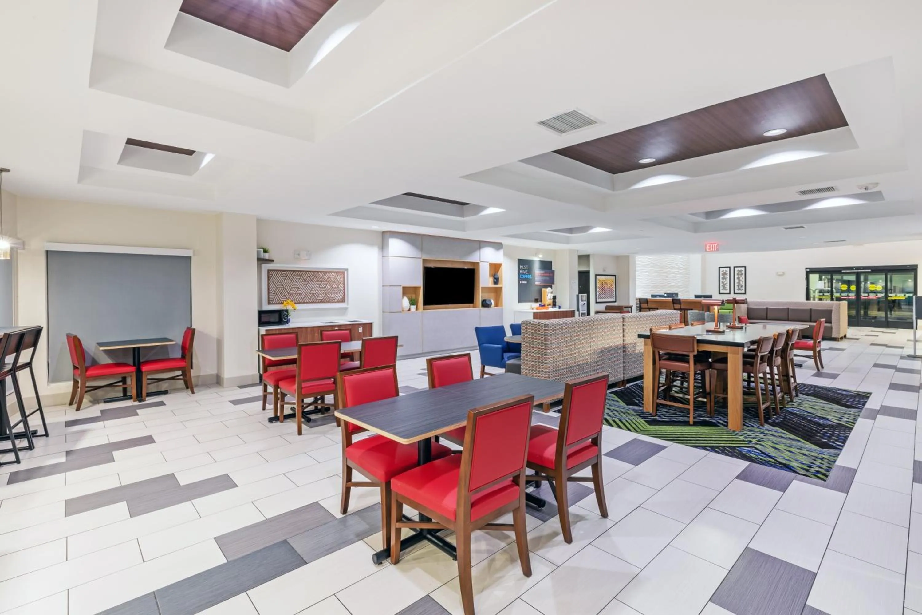 Restaurant/places to eat in Holiday Inn Express & Suites Austin NW – Lakeway by IHG