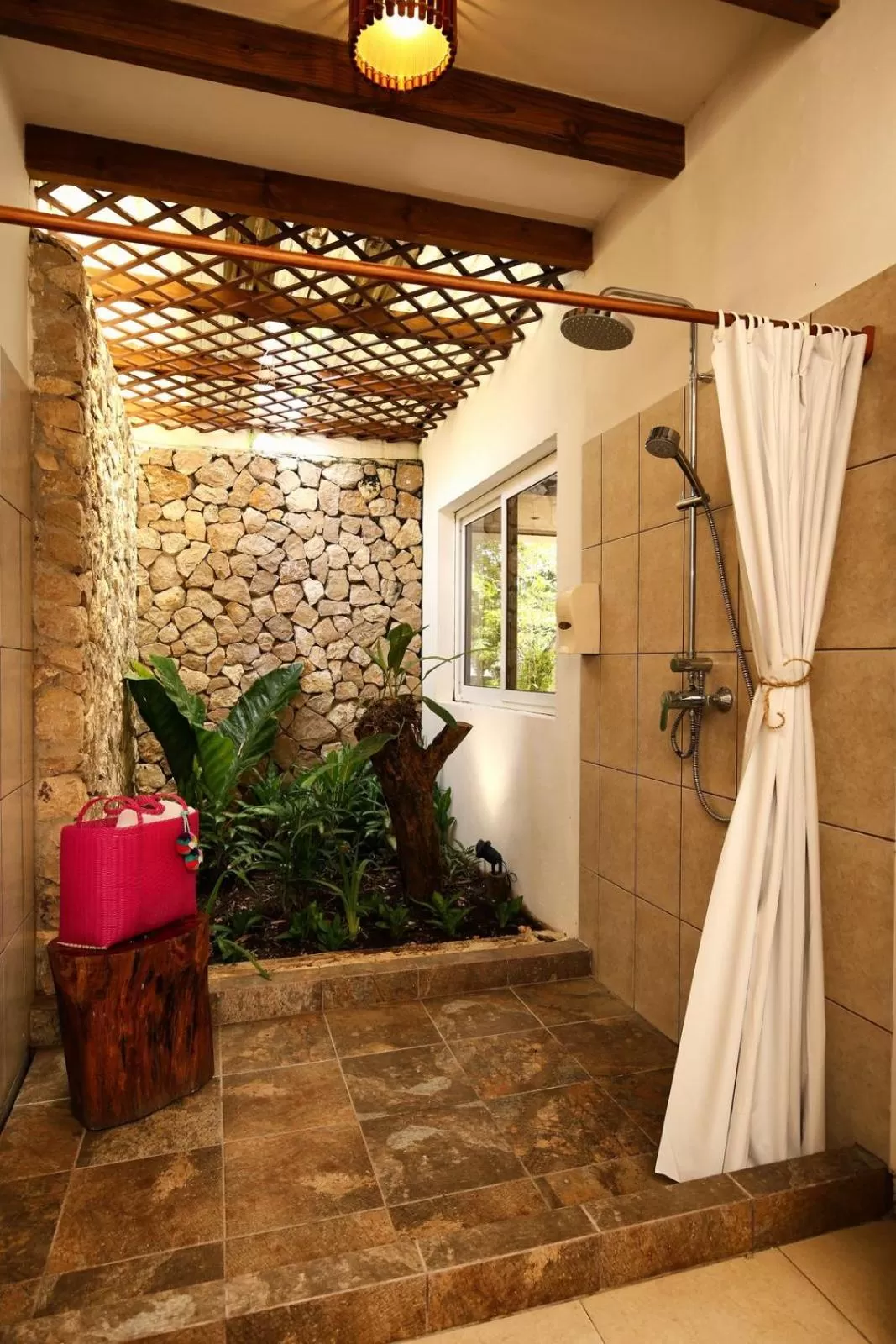 Property building in Hotel Maya Internacional