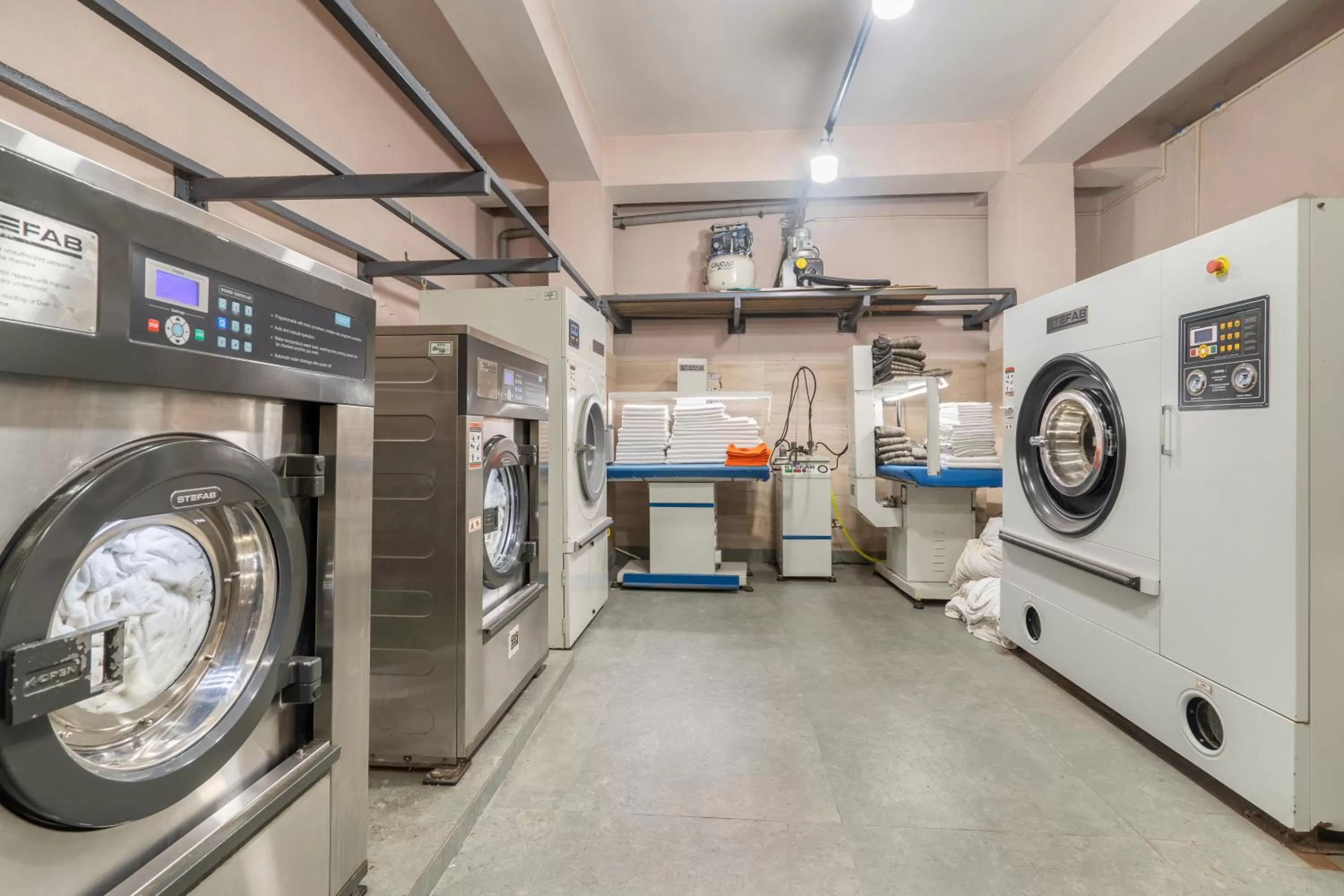 towels in Summit Alpine Abode Hotel