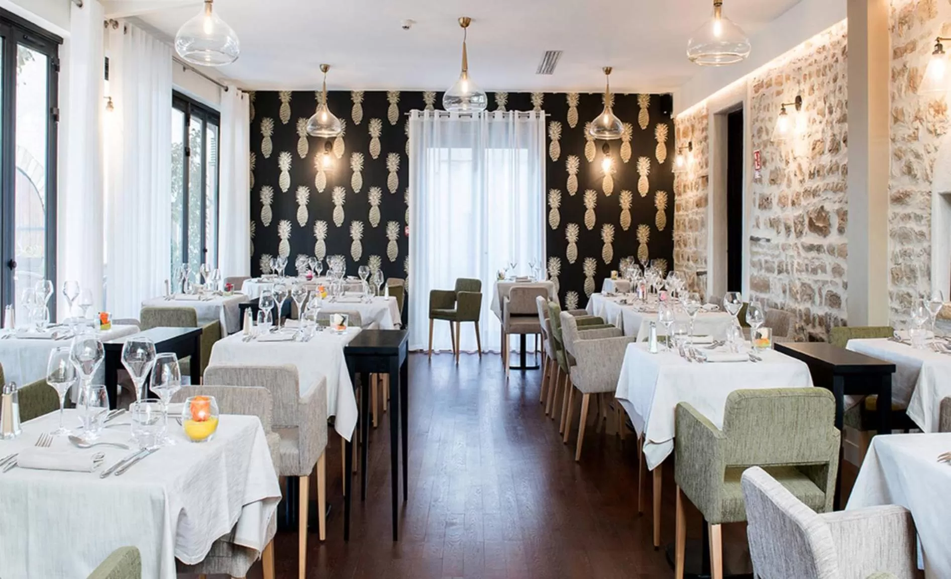 Restaurant/places to eat in Logis Hôtel Tante Yvonne & son restaurant semi-gastronomique - Lyon Nord