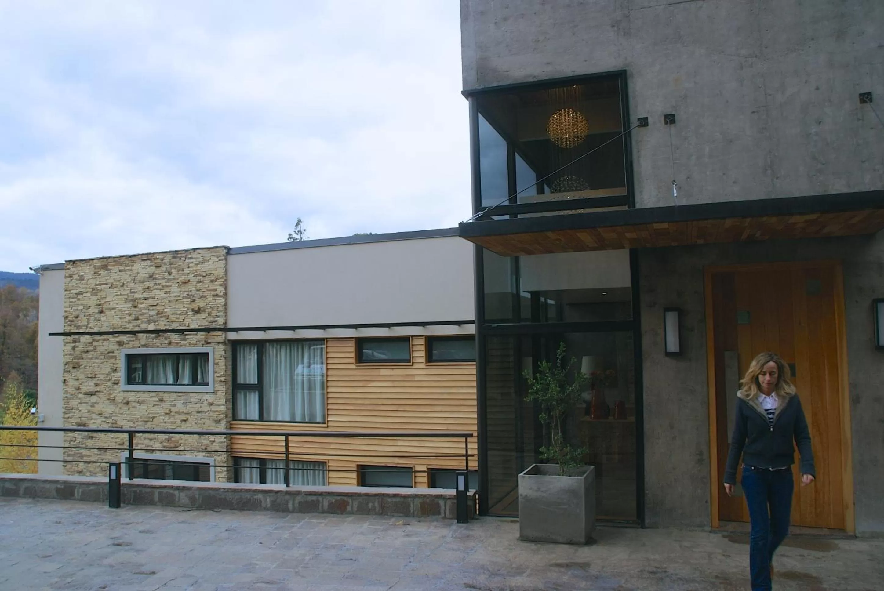 Facade/entrance in El Oasis Apart Hotel