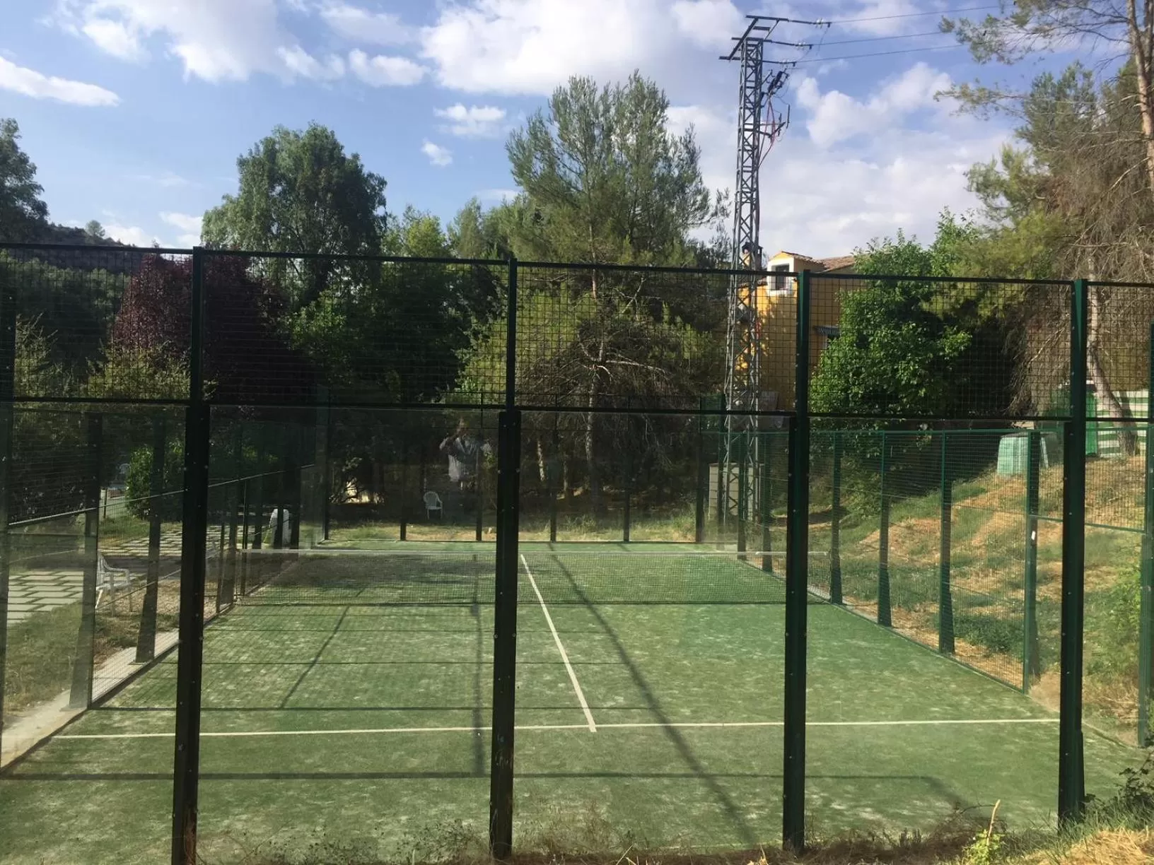 Tennis court in Hotel Resort Cueva del Fraile