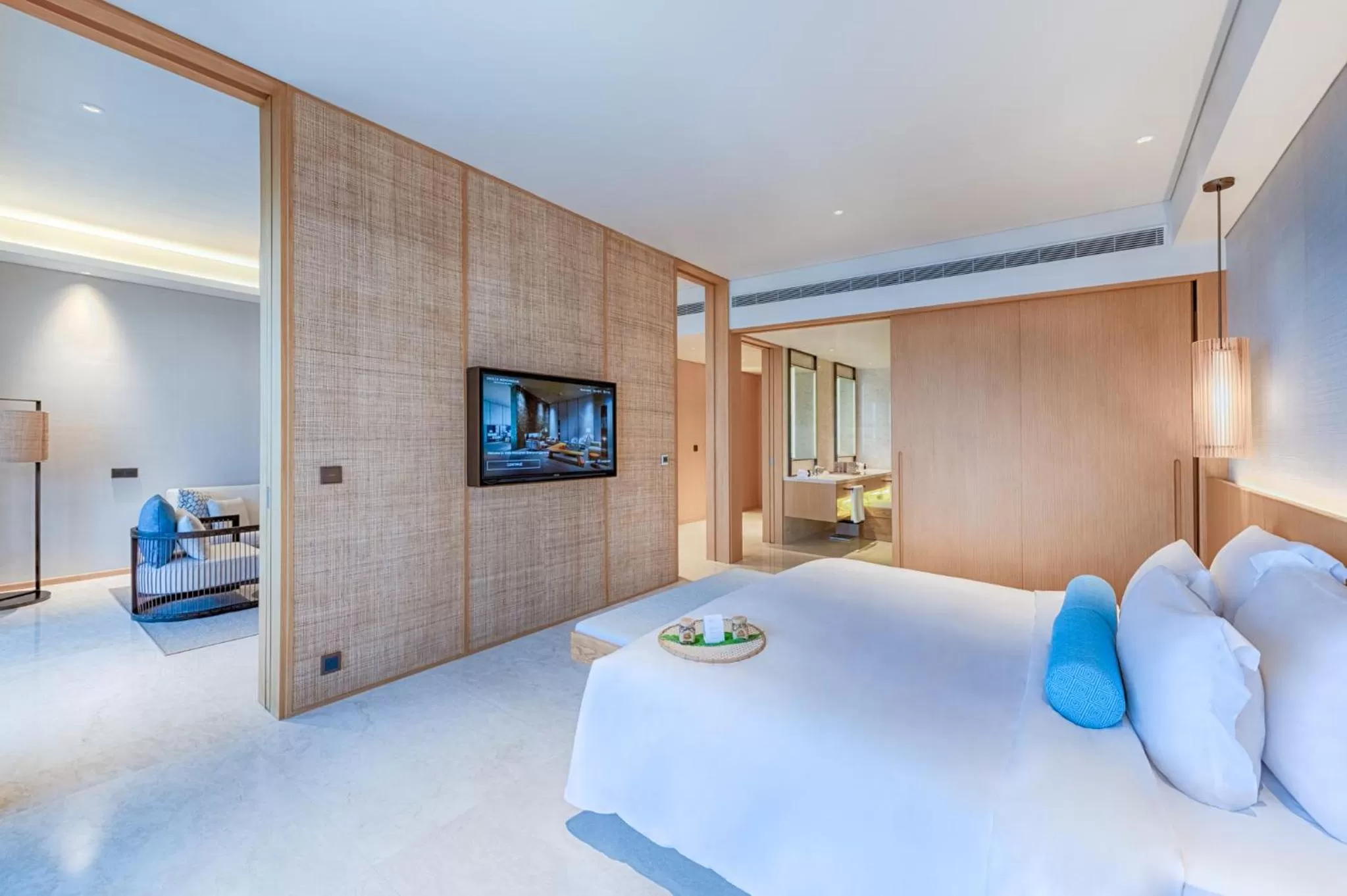 TV and multimedia, Bed in Shilla Monogram Danang
