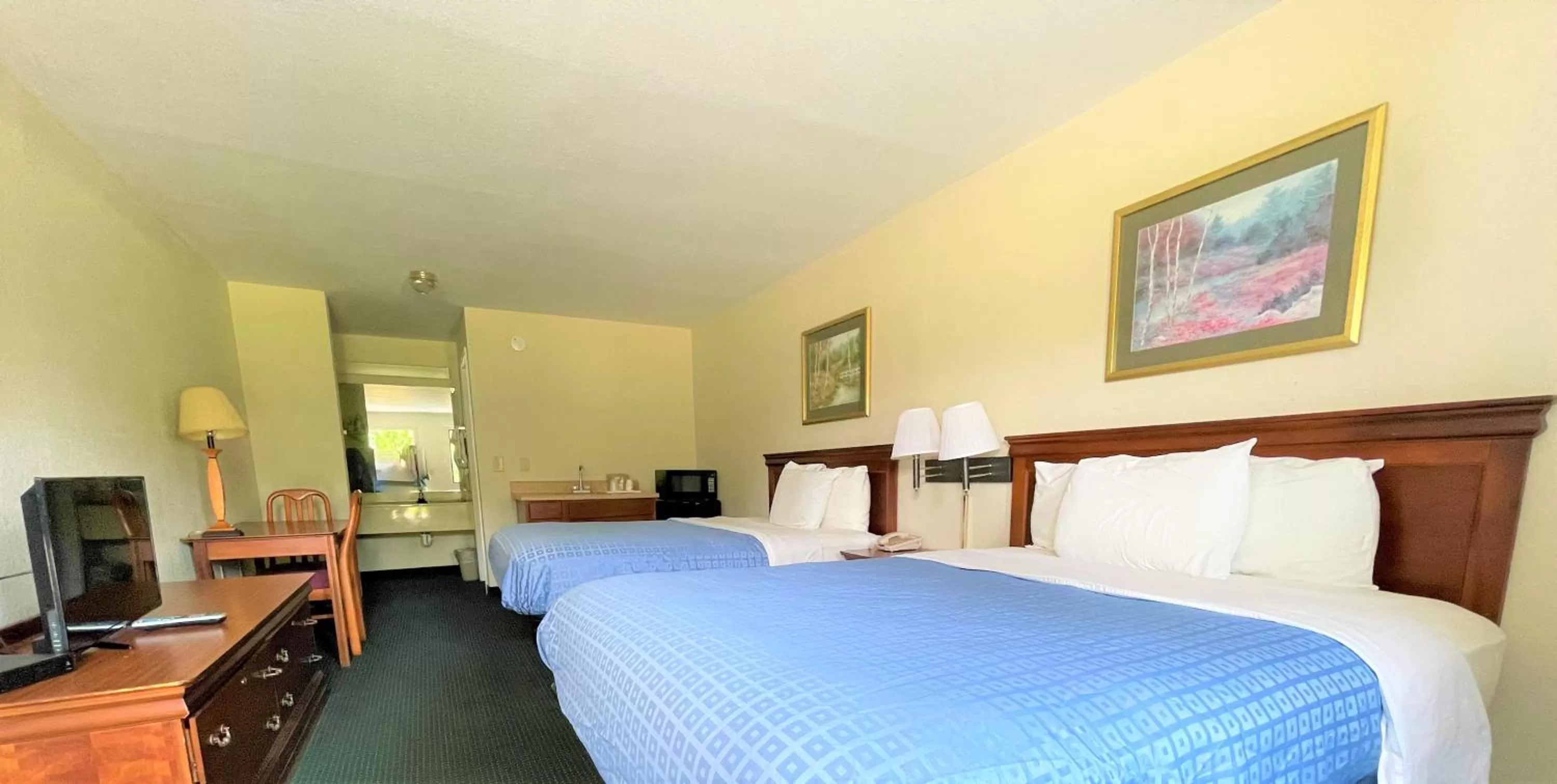Photo of the whole room, Bed in Rodeway Inn Sandersville