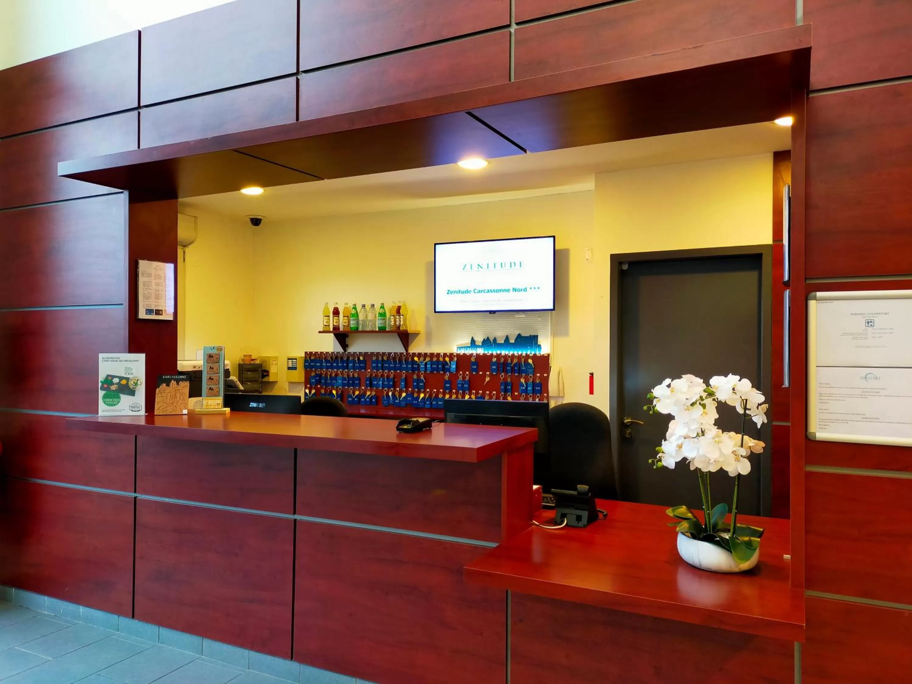 Lobby or reception in Zenitude Hôtel-Résidences Carcassonne