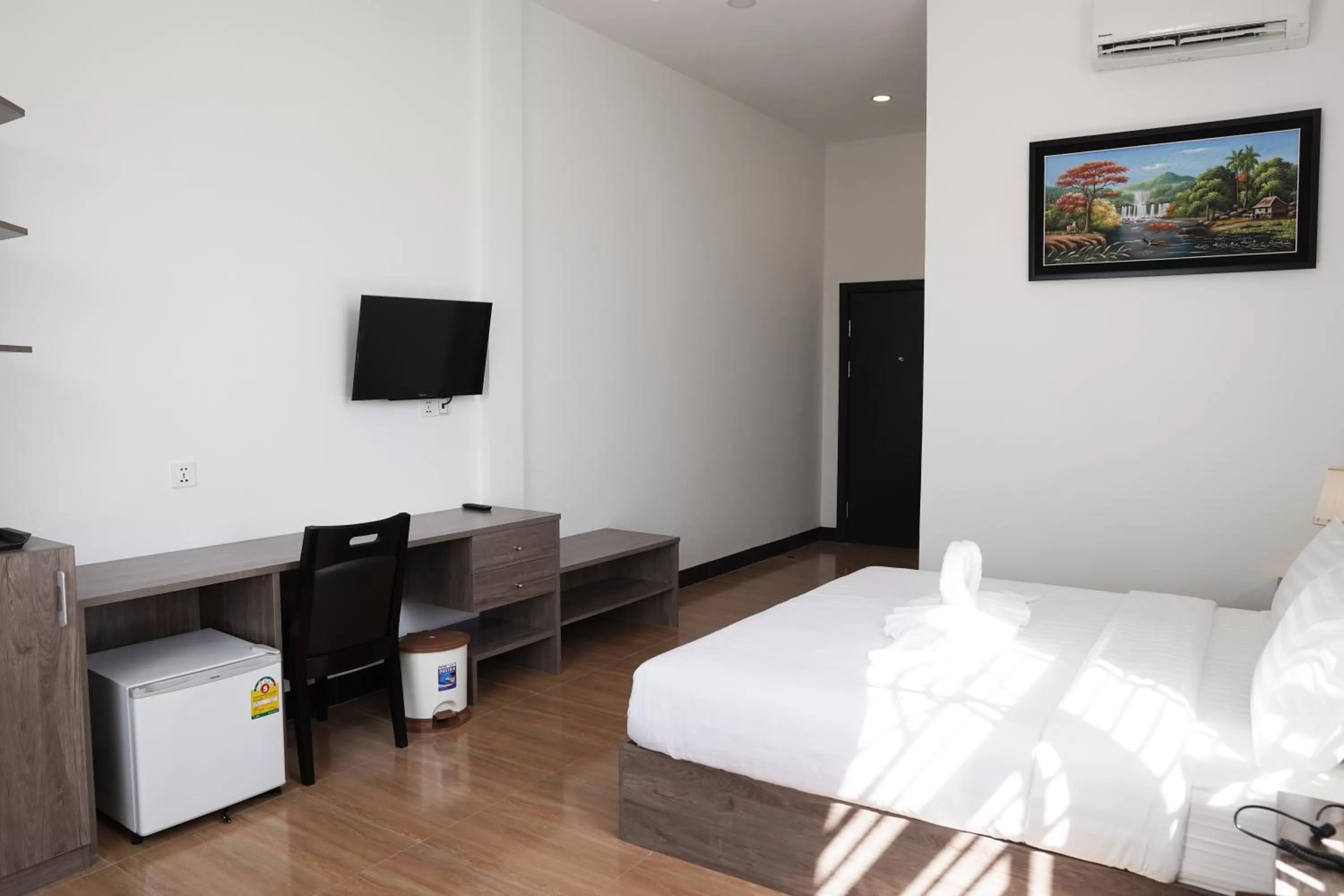 Bedroom, Bed in Apple Hotel Three - Phnom Penh