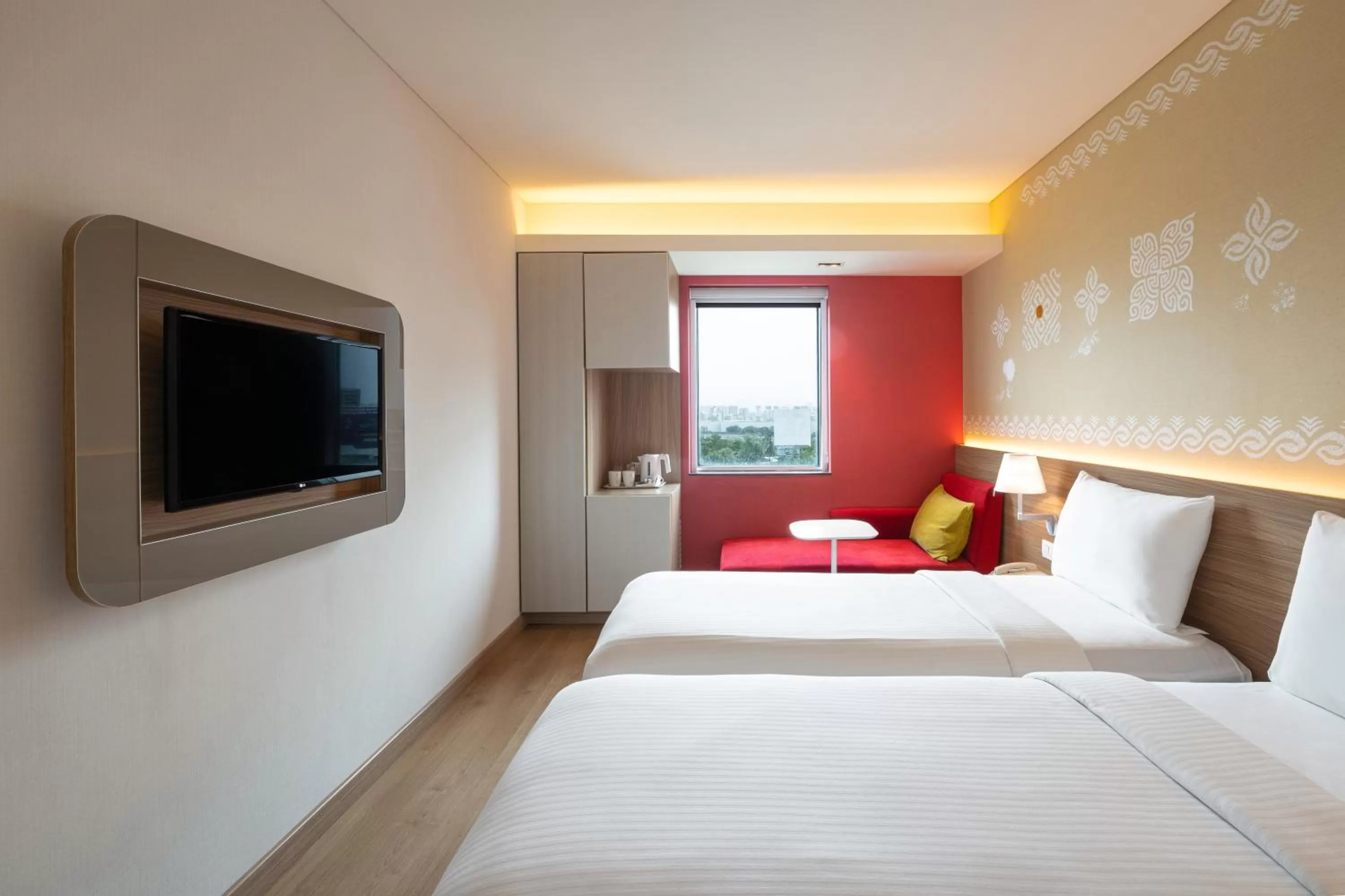 Bed in ibis Mumbai Airport - An Accor Brand