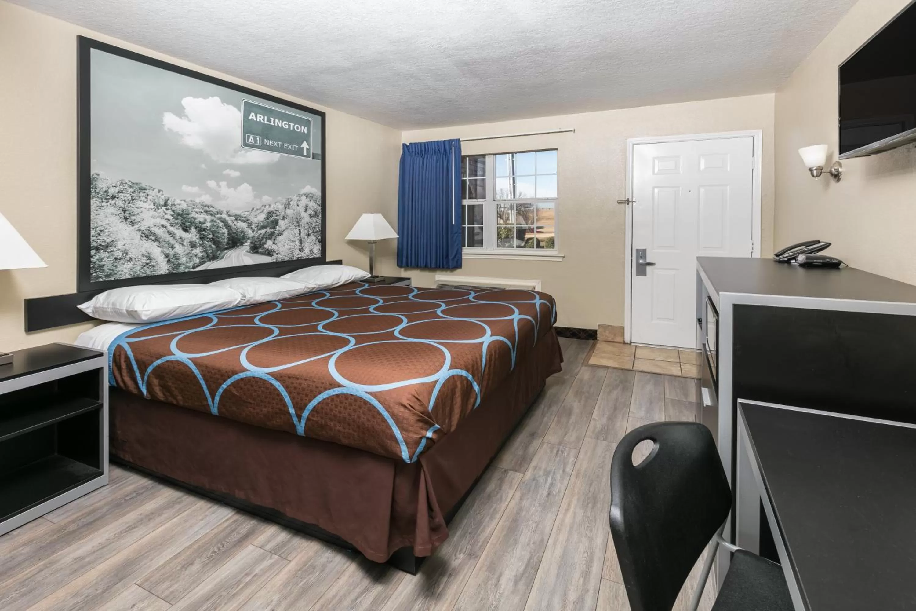 Photo of the whole room, Bed in Super 8 by Wyndham Arlington Near AT&T Stadium