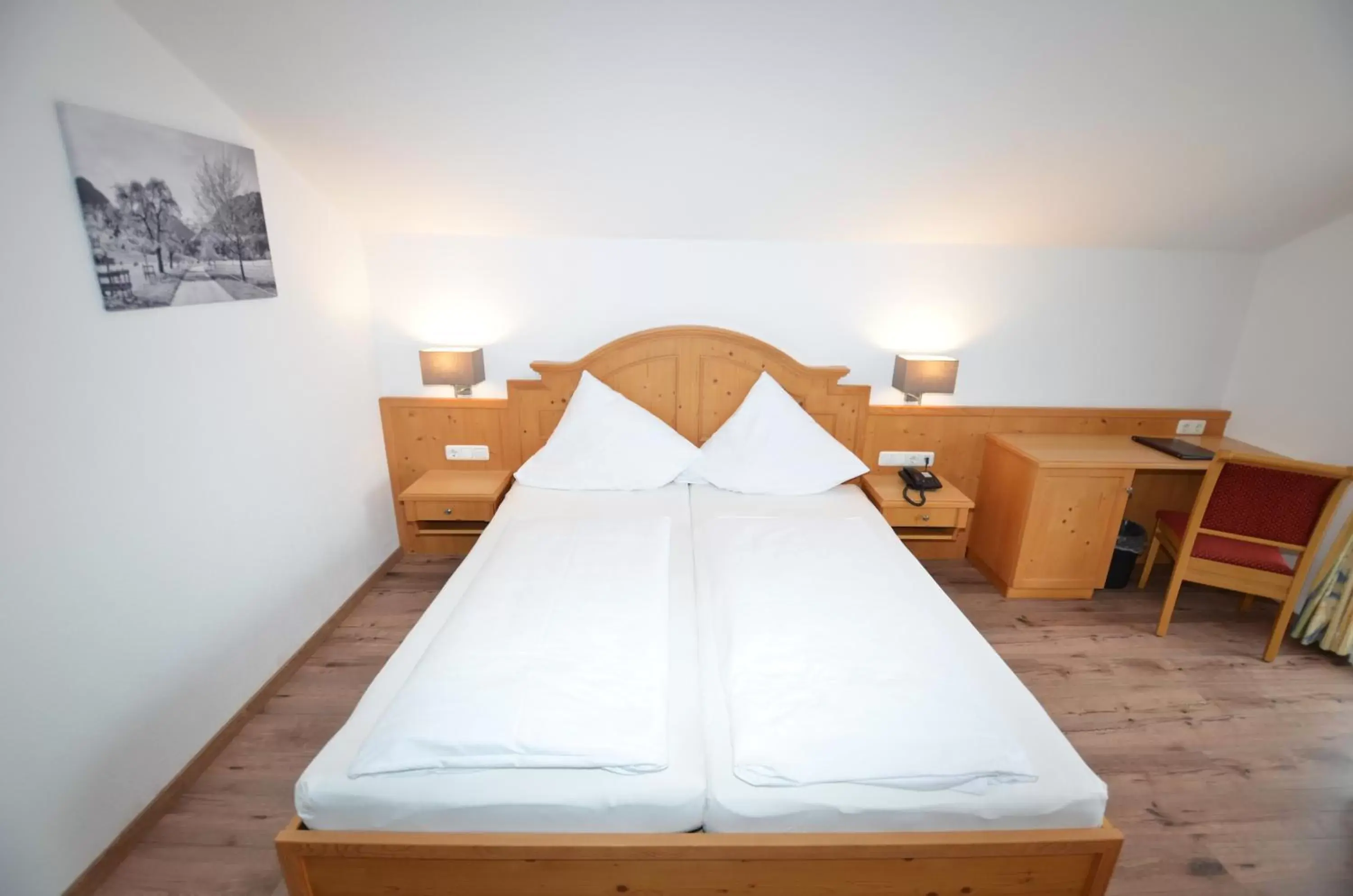 Standard Double Room in Hotel Cafe Fuggerhof Standard Double Room in Hotel Cafe Fuggerhof