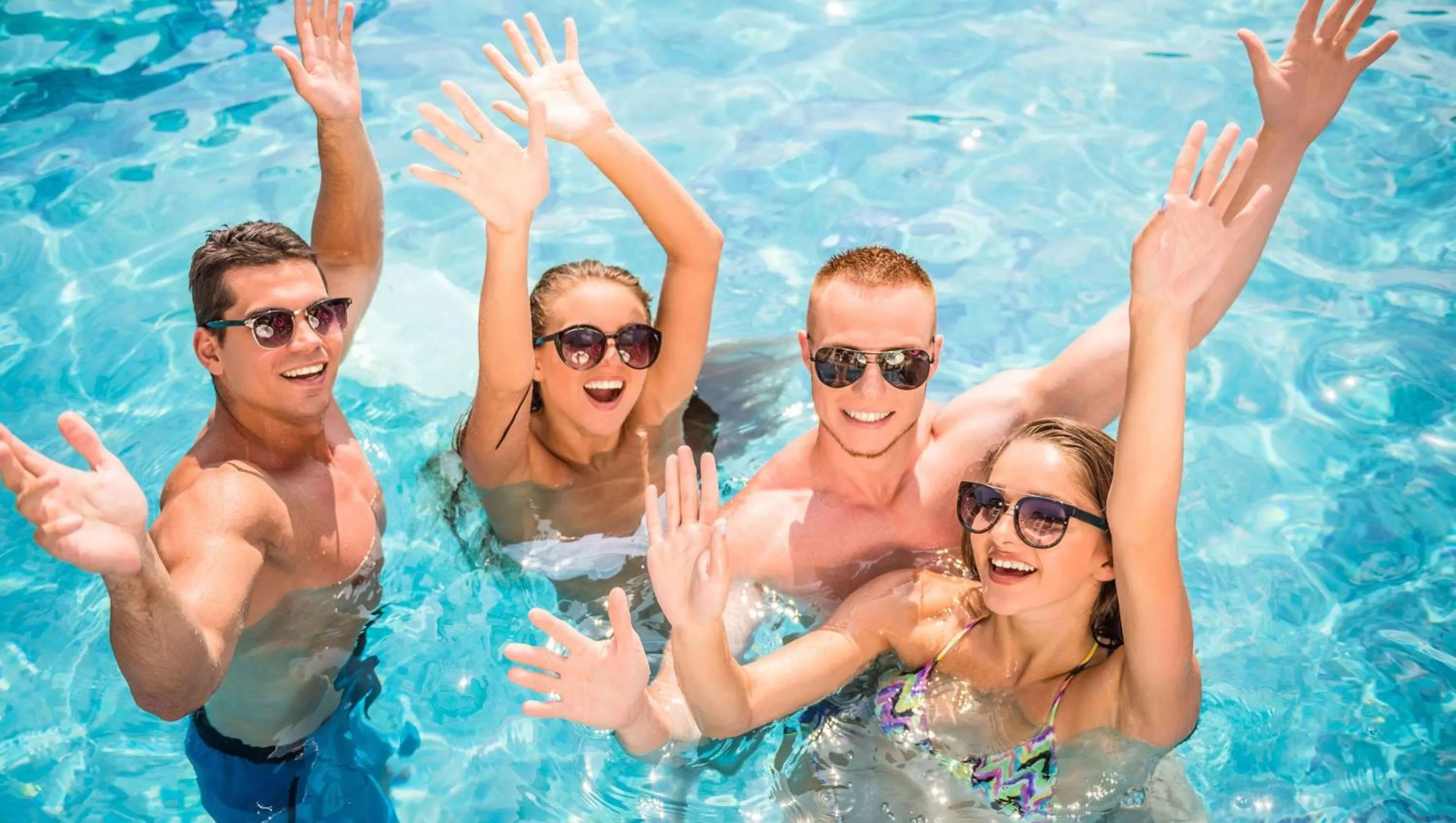 Swimming pool in M Star Hotel Cleveland