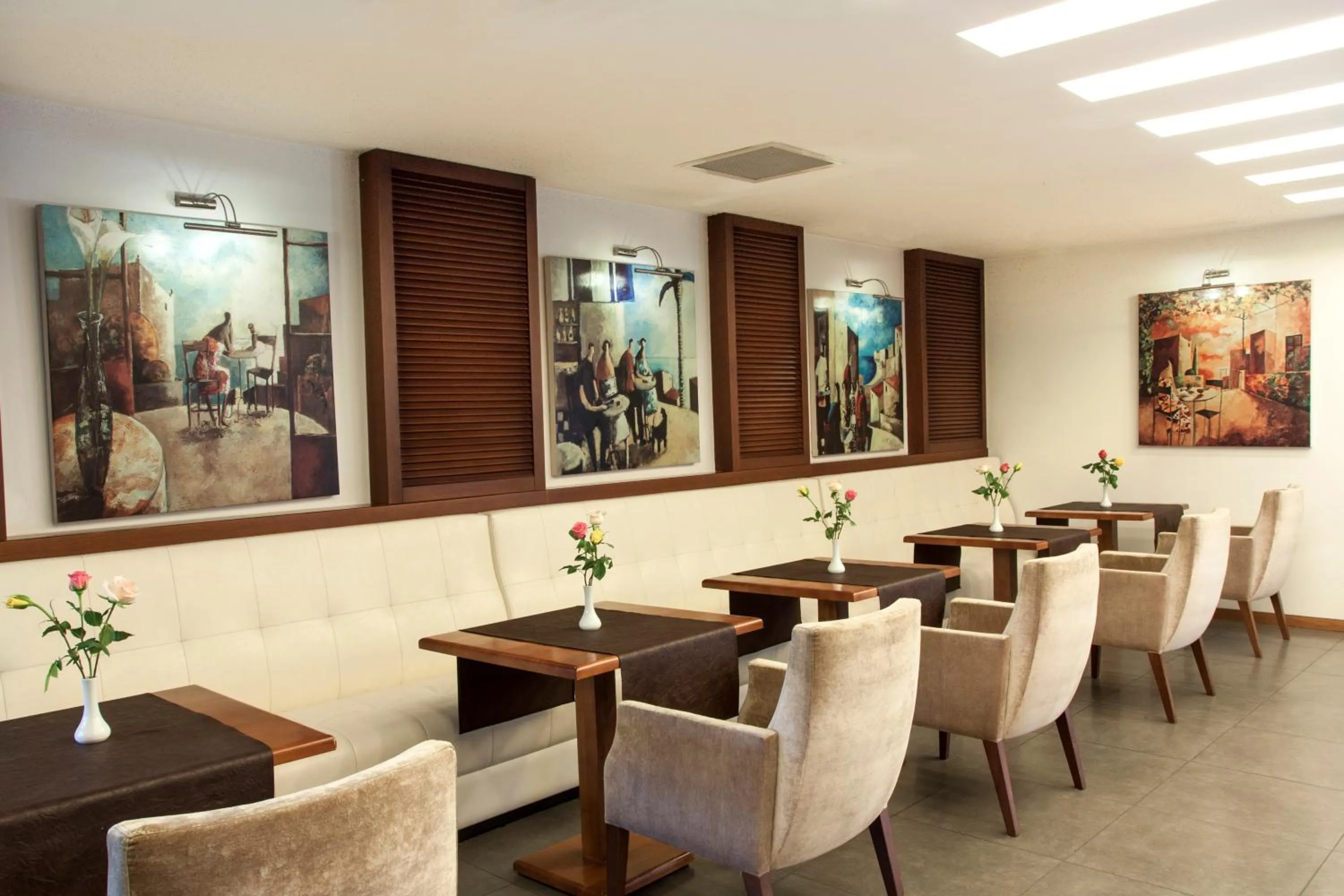 Lobby or reception in Blanca Hotel