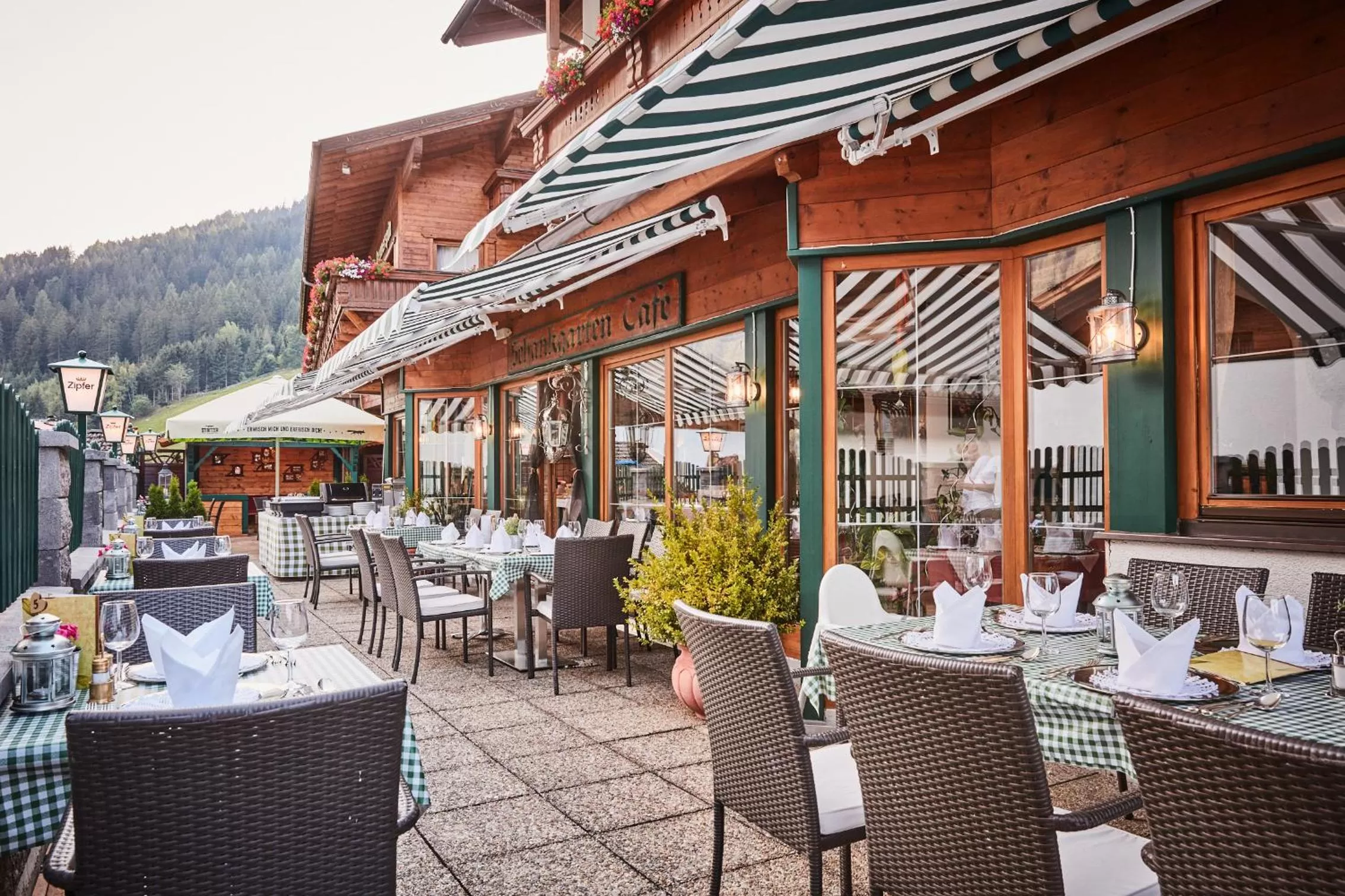 BBQ facilities in Hotel Brennerspitz