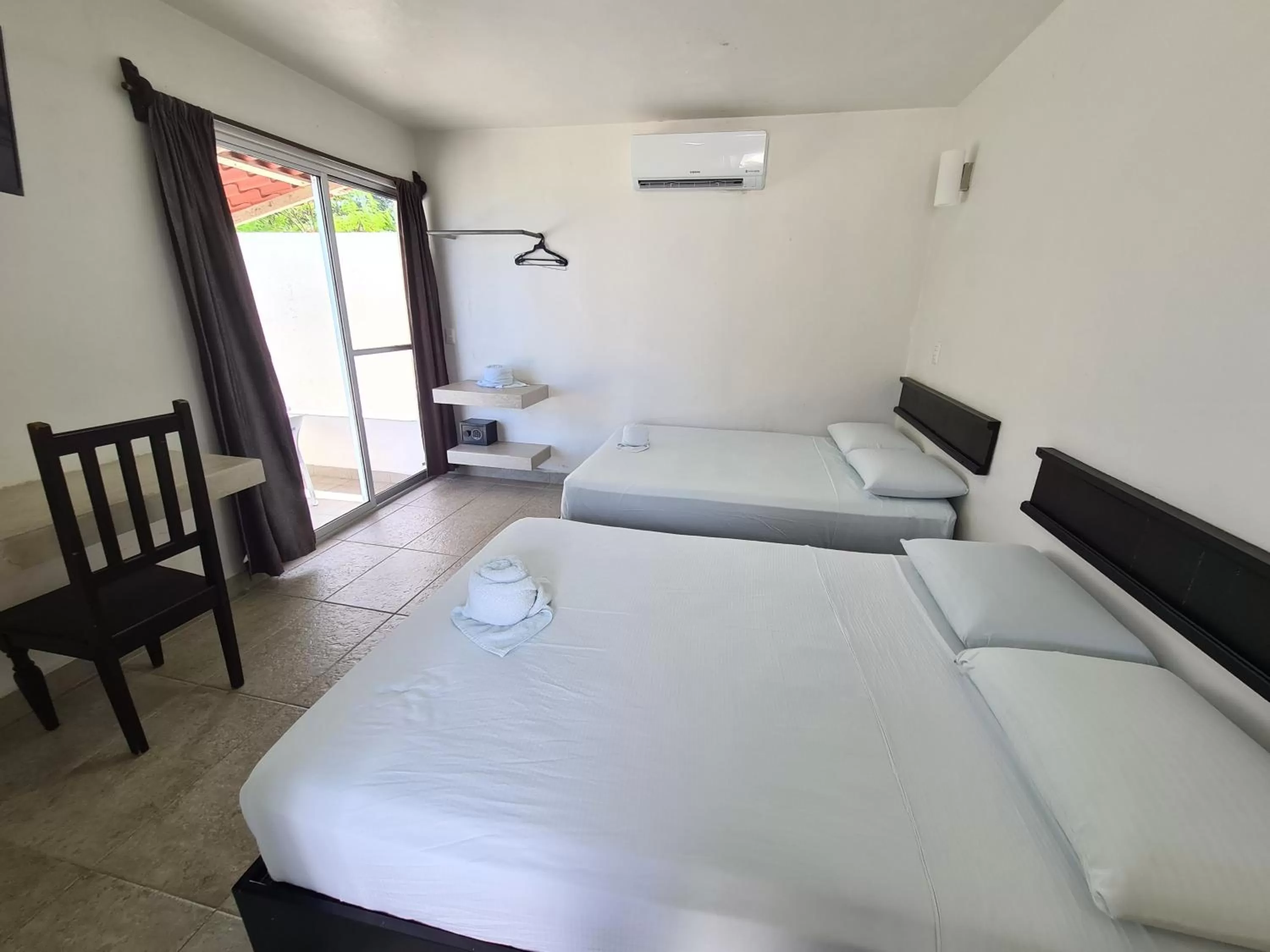 Photo of the whole room, Bed in Hotel Vista Laguna Bacalar