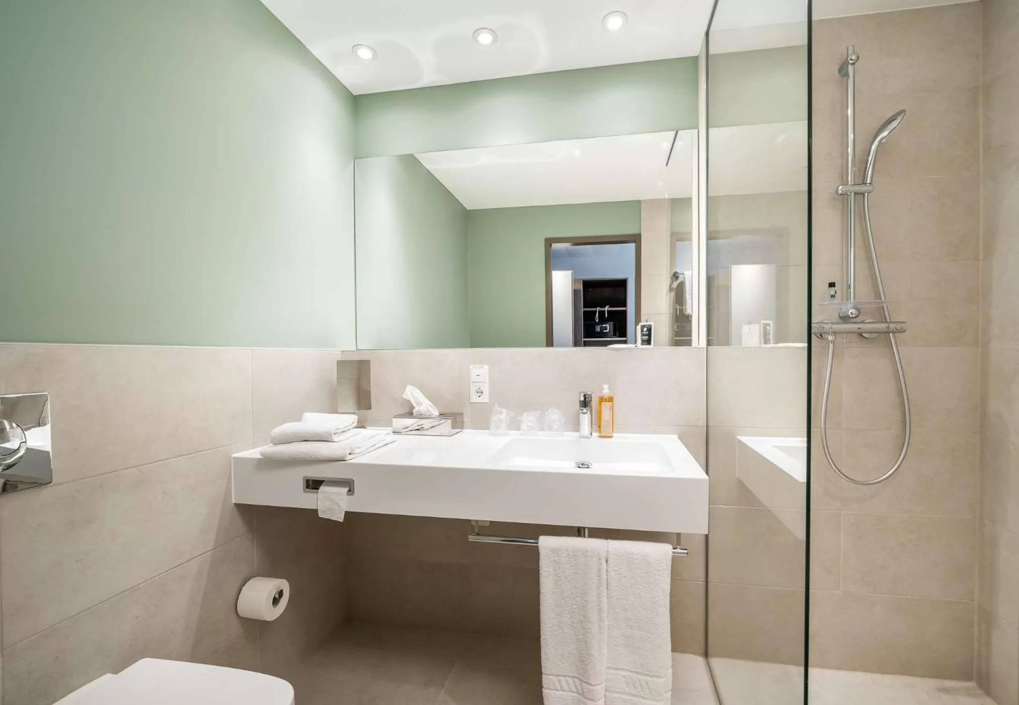 Bathroom in elaya hotel oberhausen