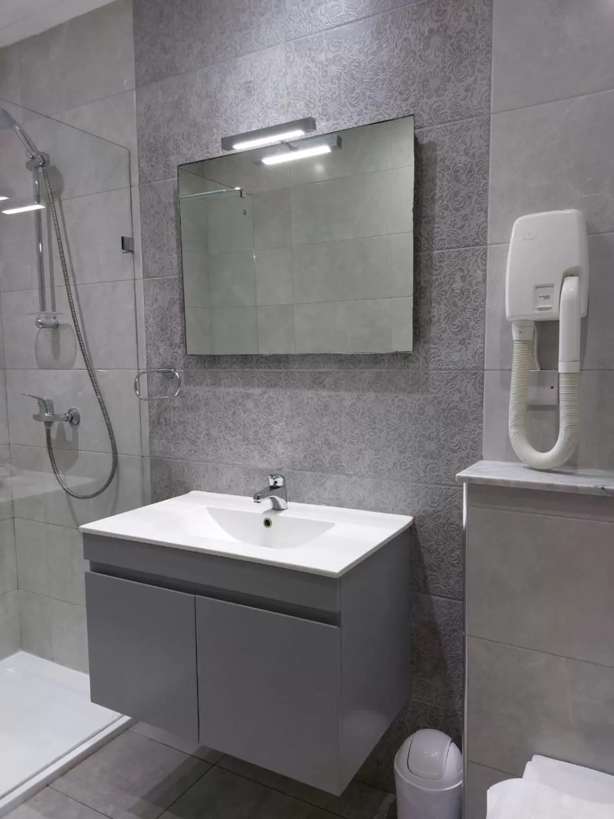 Shower in Casa Birmula Boutique Hotel