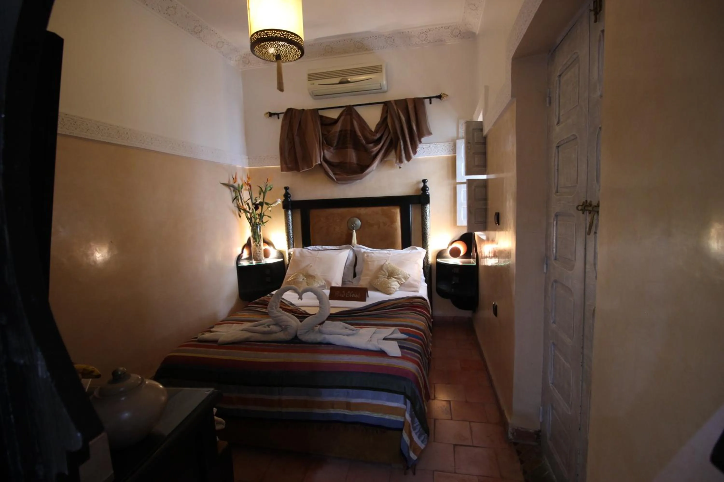 Bed in Riad Eloise